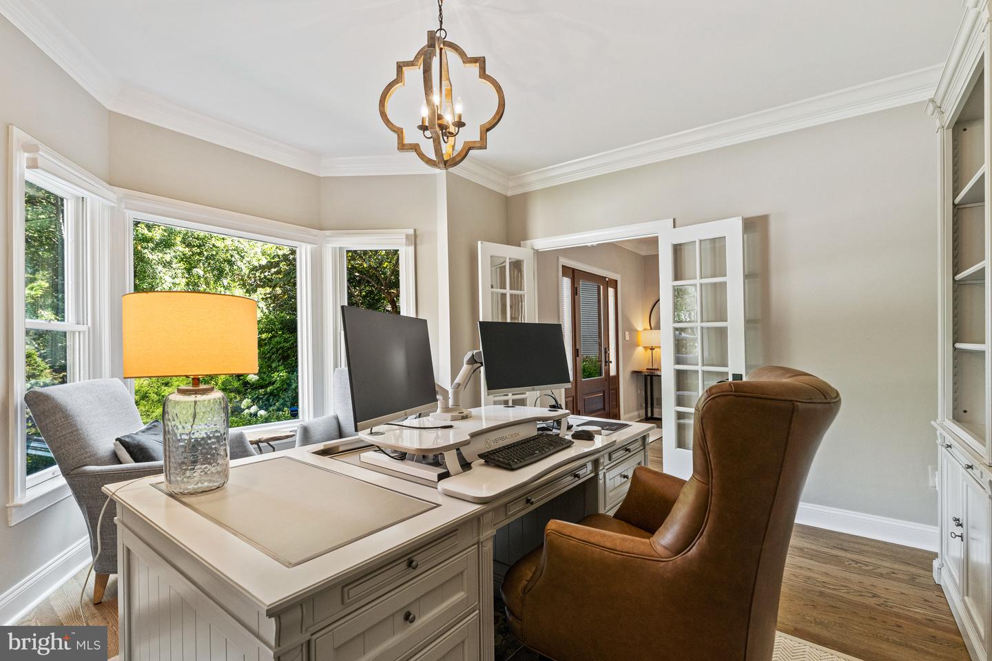 6301 HUNTING RIDGE LN, MCLEAN, Virginia 22101, 5 Bedrooms Bedrooms, ,4 BathroomsBathrooms,Residential,For sale,6301 HUNTING RIDGE LN,VAFX2262376 MLS # VAFX2262376