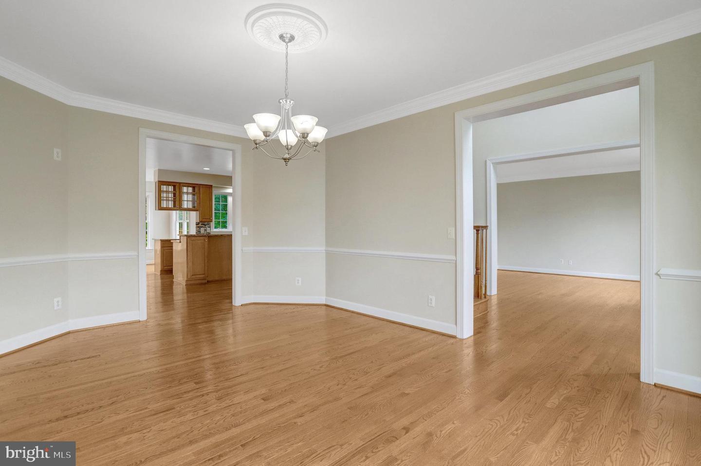 3803 BELL MANOR CT, FALLS CHURCH, Virginia 22041, 6 Bedrooms Bedrooms, 5 Rooms Rooms,4 BathroomsBathrooms,Residential,For sale,3803 BELL MANOR CT,VAFX2262404 MLS # VAFX2262404