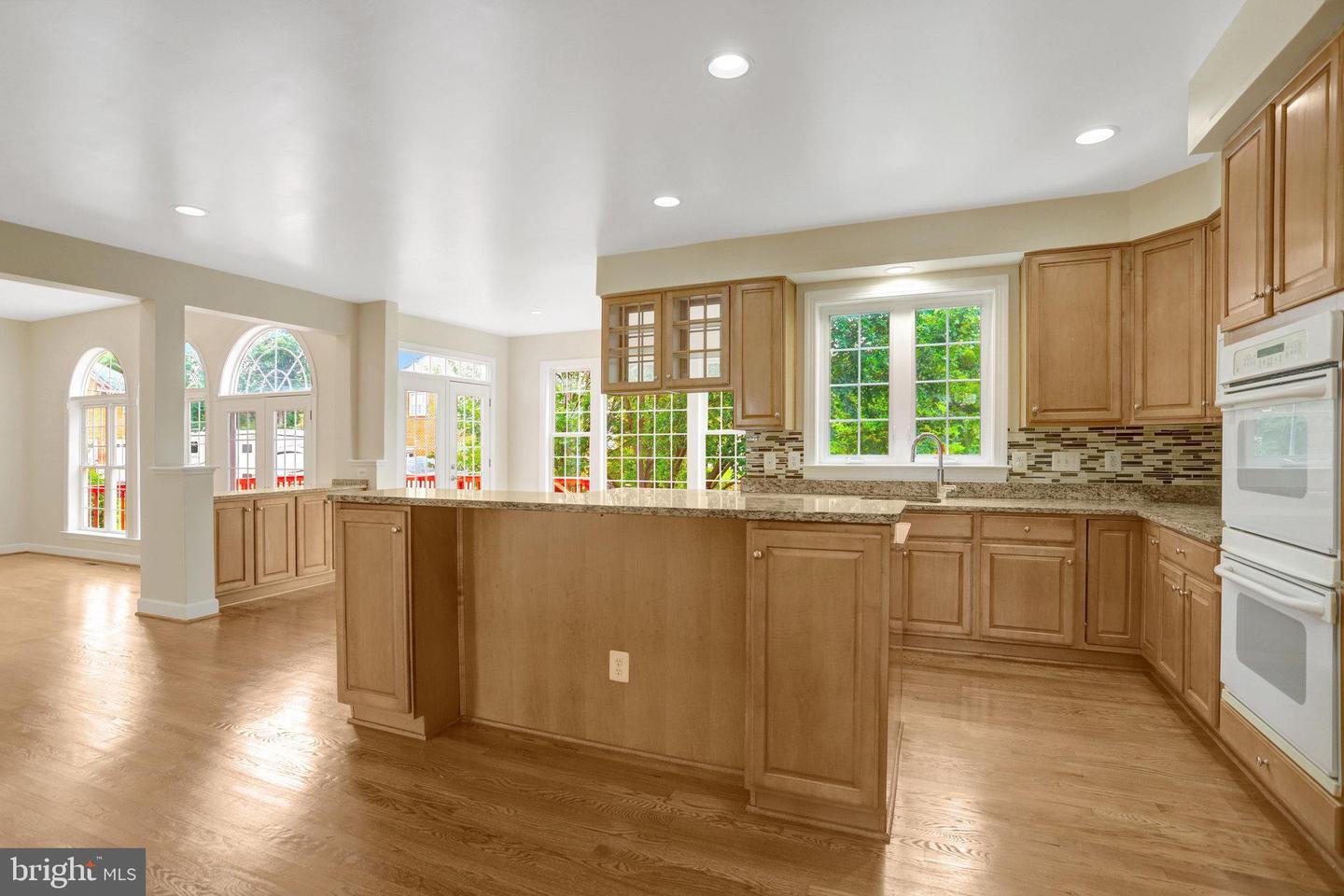 3803 BELL MANOR CT, FALLS CHURCH, Virginia 22041, 6 Bedrooms Bedrooms, 5 Rooms Rooms,4 BathroomsBathrooms,Residential,For sale,3803 BELL MANOR CT,VAFX2262404 MLS # VAFX2262404