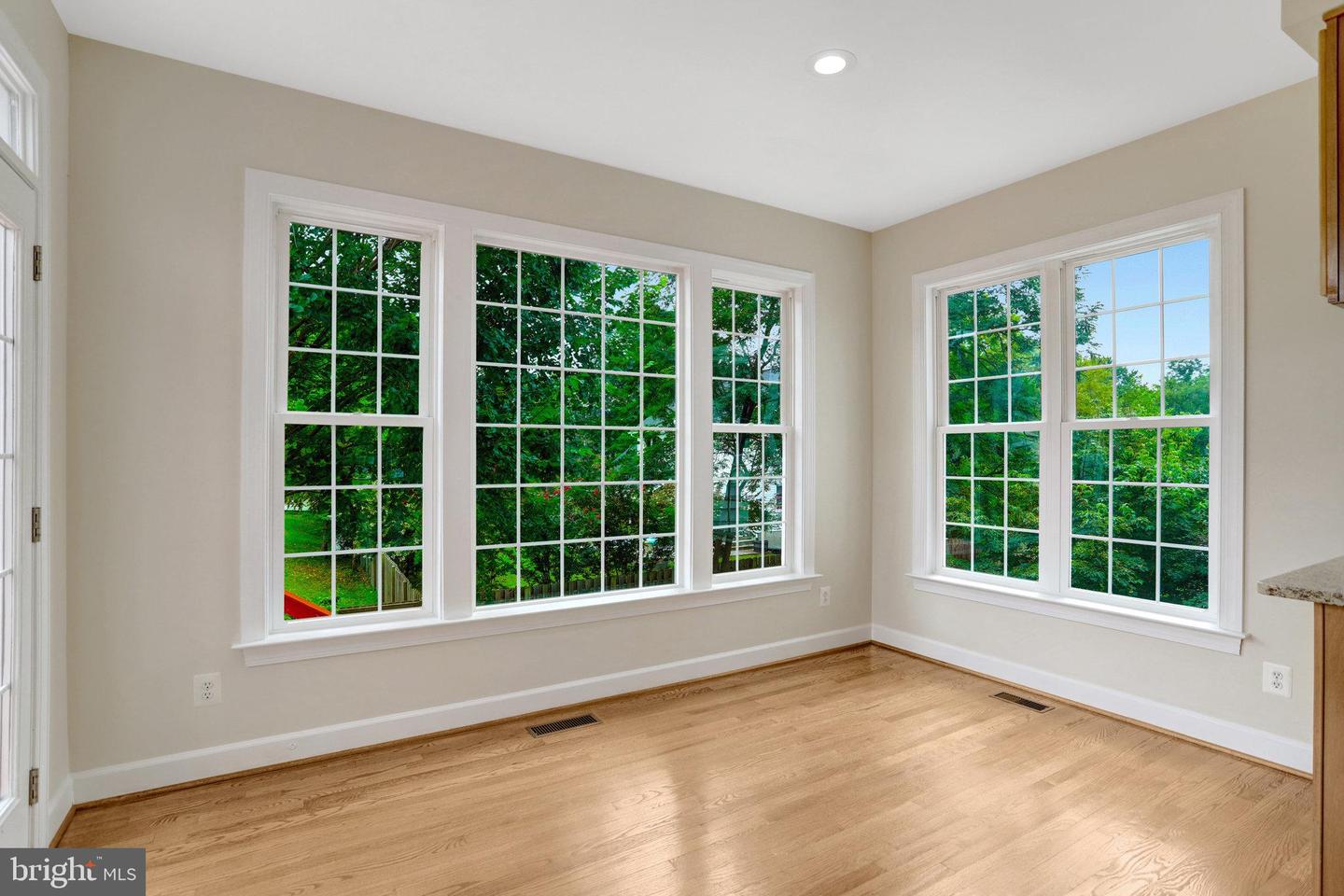 3803 BELL MANOR CT, FALLS CHURCH, Virginia 22041, 6 Bedrooms Bedrooms, 5 Rooms Rooms,4 BathroomsBathrooms,Residential,For sale,3803 BELL MANOR CT,VAFX2262404 MLS # VAFX2262404