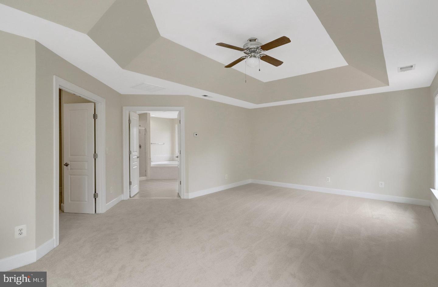 3803 BELL MANOR CT, FALLS CHURCH, Virginia 22041, 6 Bedrooms Bedrooms, 5 Rooms Rooms,4 BathroomsBathrooms,Residential,For sale,3803 BELL MANOR CT,VAFX2262404 MLS # VAFX2262404