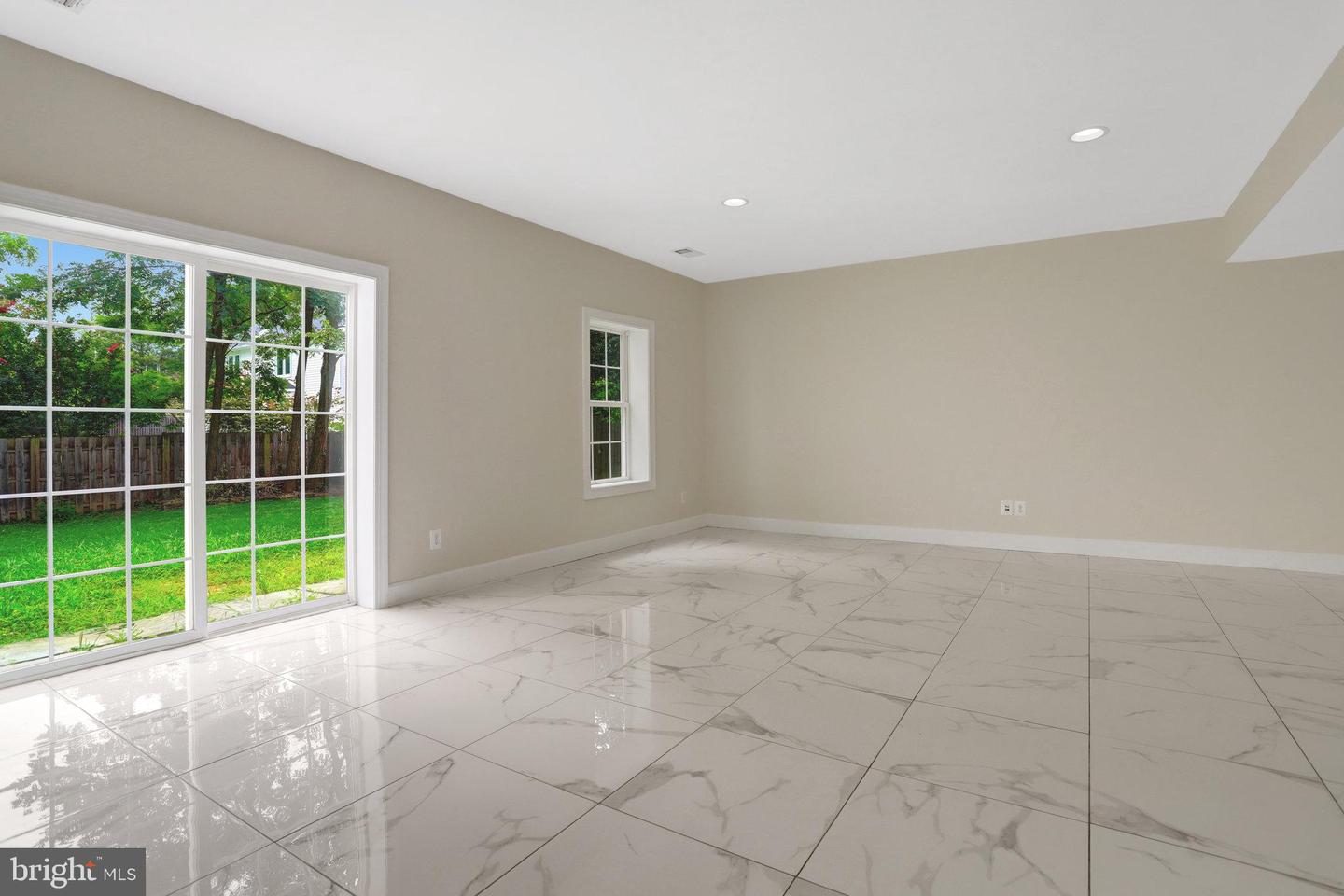 3803 BELL MANOR CT, FALLS CHURCH, Virginia 22041, 6 Bedrooms Bedrooms, 5 Rooms Rooms,4 BathroomsBathrooms,Residential,For sale,3803 BELL MANOR CT,VAFX2262404 MLS # VAFX2262404