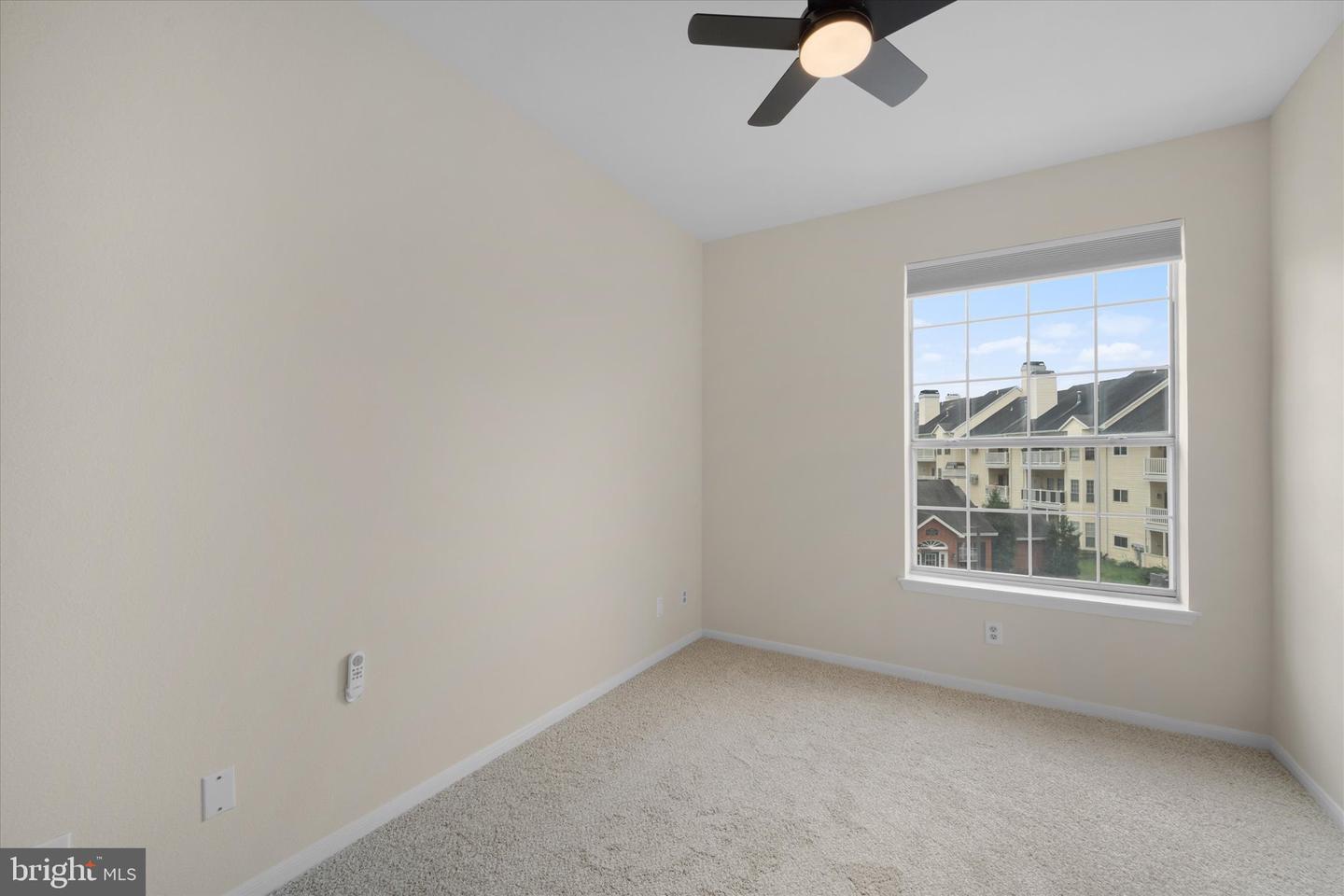 662 GATEWAY DR SE #203, LEESBURG, Virginia 20175, 2 Bedrooms Bedrooms, ,2 BathroomsBathrooms,Residential,For sale,662 GATEWAY DR SE #203,VALO2104968 MLS # VALO2104968