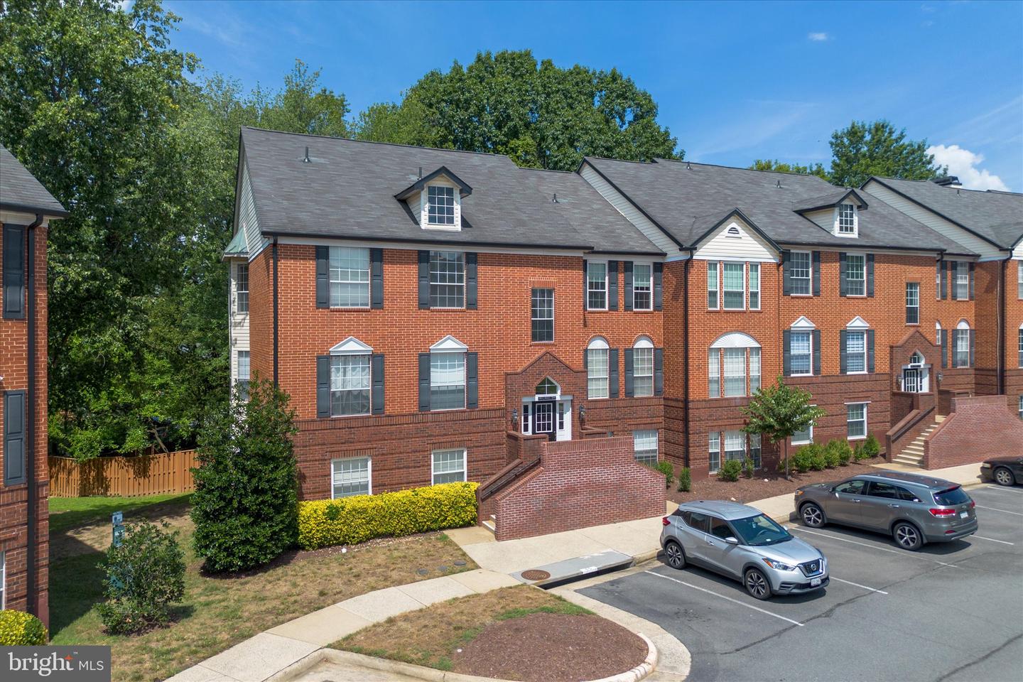 662 GATEWAY DR SE #203, LEESBURG, Virginia 20175, 2 Bedrooms Bedrooms, ,2 BathroomsBathrooms,Residential,For sale,662 GATEWAY DR SE #203,VALO2104968 MLS # VALO2104968