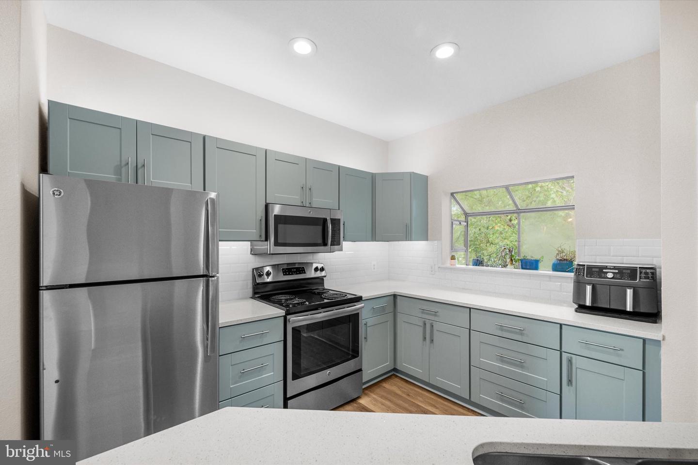 662 GATEWAY DR SE #203, LEESBURG, Virginia 20175, 2 Bedrooms Bedrooms, ,2 BathroomsBathrooms,Residential,For sale,662 GATEWAY DR SE #203,VALO2104968 MLS # VALO2104968