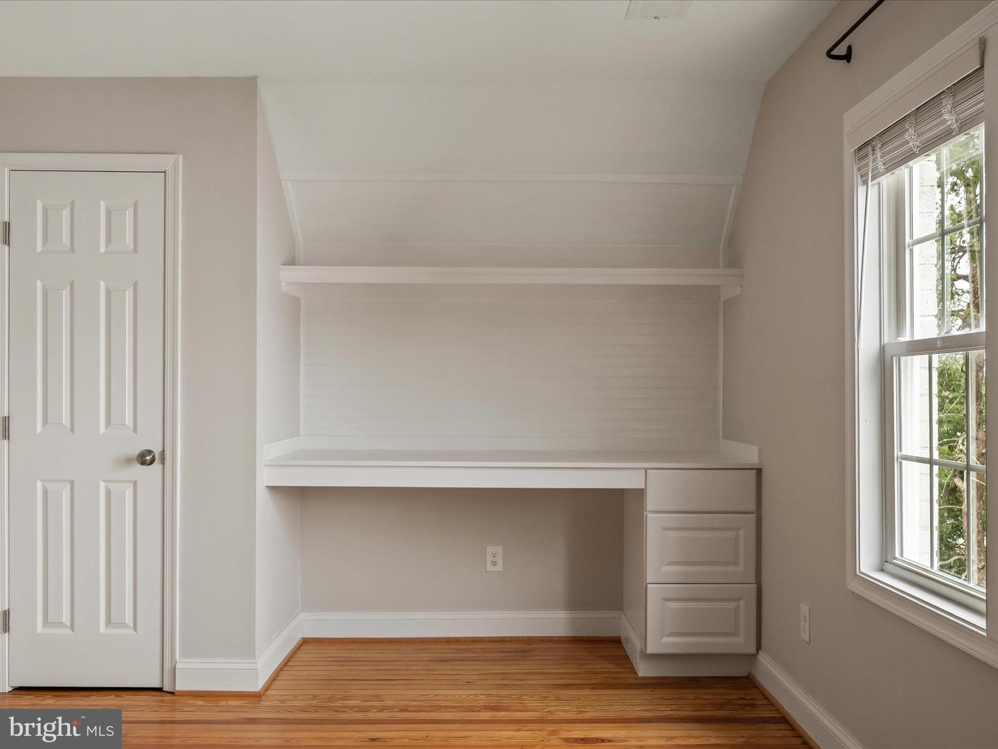 25 E HART ST, WINCHESTER, Virginia 22601, 5 Bedrooms Bedrooms, ,3 BathroomsBathrooms,Residential,For sale,25 E HART ST,VAWI2008926 MLS # VAWI2008926