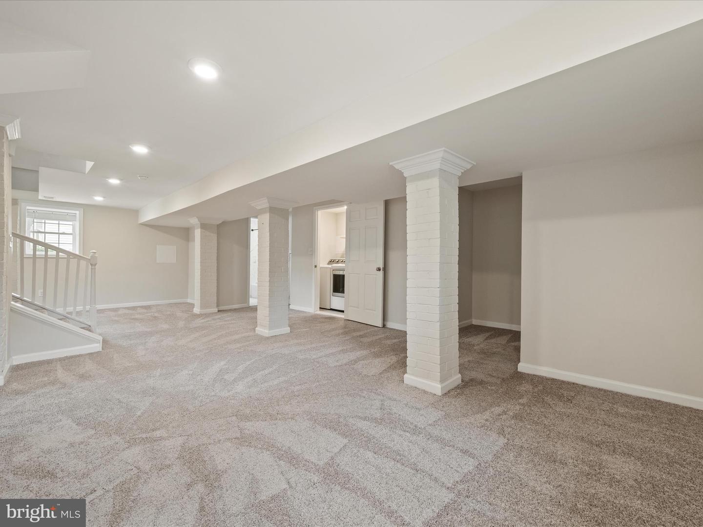 25 E HART ST, WINCHESTER, Virginia 22601, 5 Bedrooms Bedrooms, ,3 BathroomsBathrooms,Residential,For sale,25 E HART ST,VAWI2008926 MLS # VAWI2008926