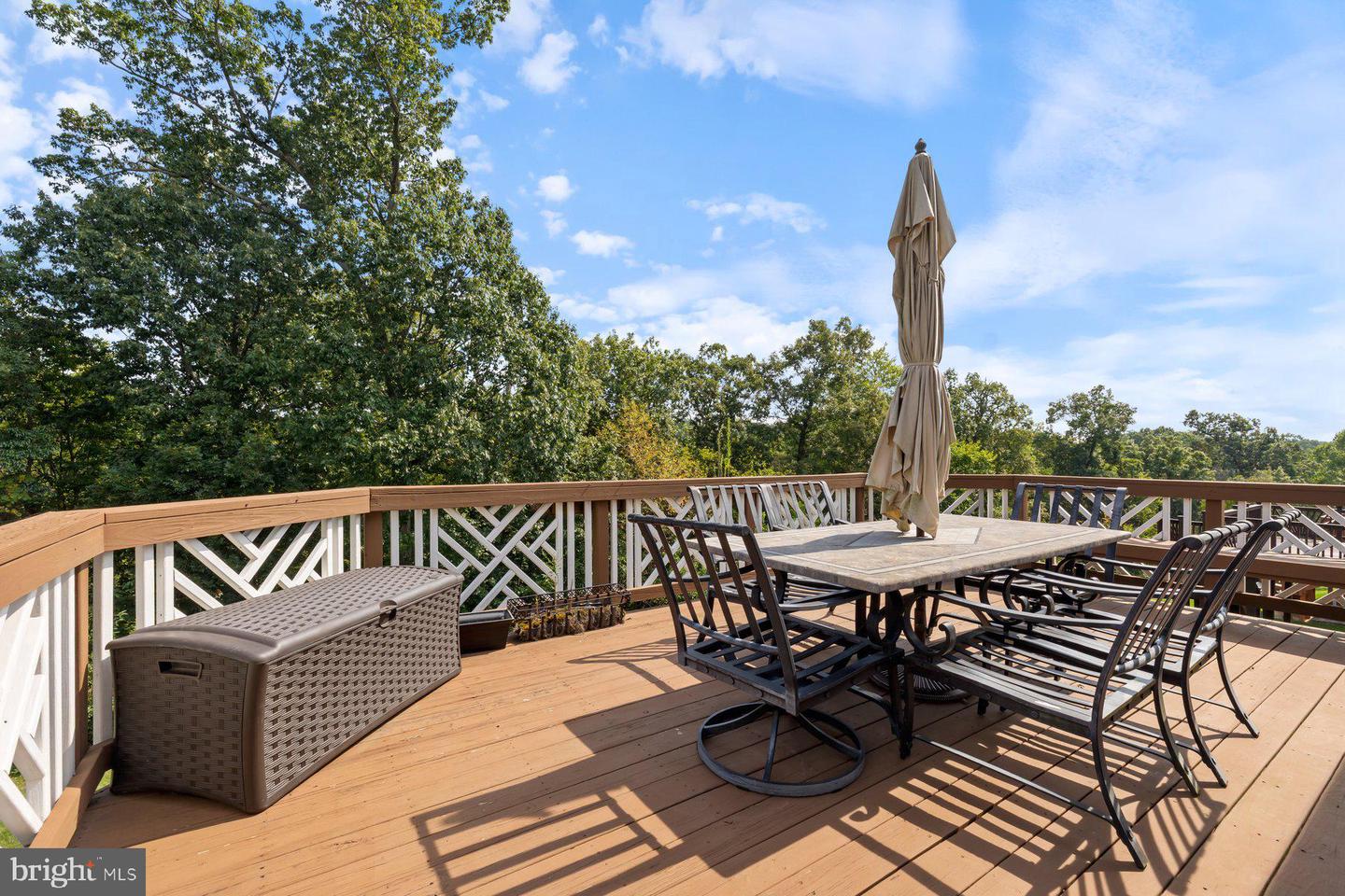 1616 CHICKASAW PL NE, LEESBURG, Virginia 20176, 5 Bedrooms Bedrooms, ,3 BathroomsBathrooms,Residential,For sale,1616 CHICKASAW PL NE,VALO2104978 MLS # VALO2104978