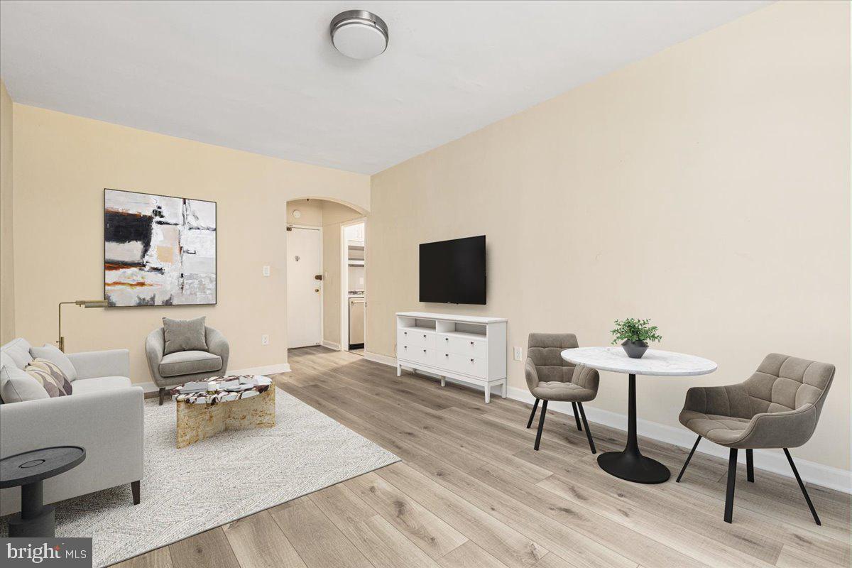 1 SCOTT CIR NW #3, WASHINGTON, District Of Columbia 20036, 1 Bedroom Bedrooms, ,1 BathroomBathrooms,Residential,For sale,1 SCOTT CIR NW #3,DCDC2216106 MLS # DCDC2216106