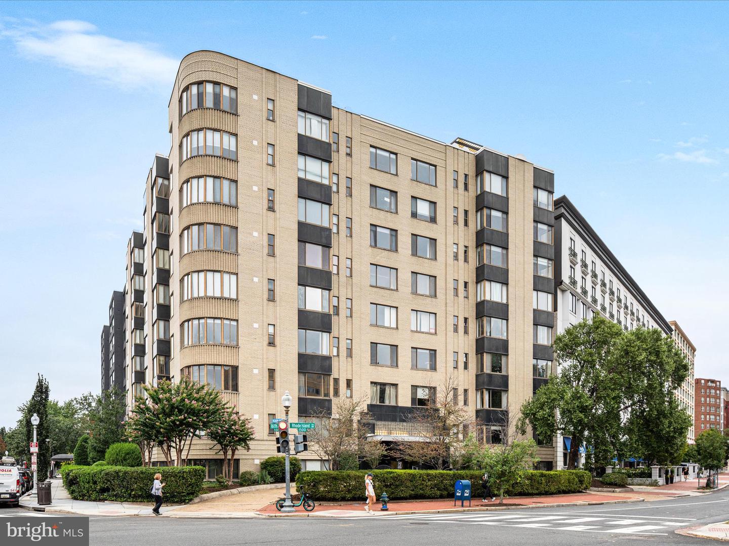 1 SCOTT CIR NW #3, WASHINGTON, District Of Columbia 20036, 1 Bedroom Bedrooms, ,1 BathroomBathrooms,Residential,For sale,1 SCOTT CIR NW #3,DCDC2216106 MLS # DCDC2216106