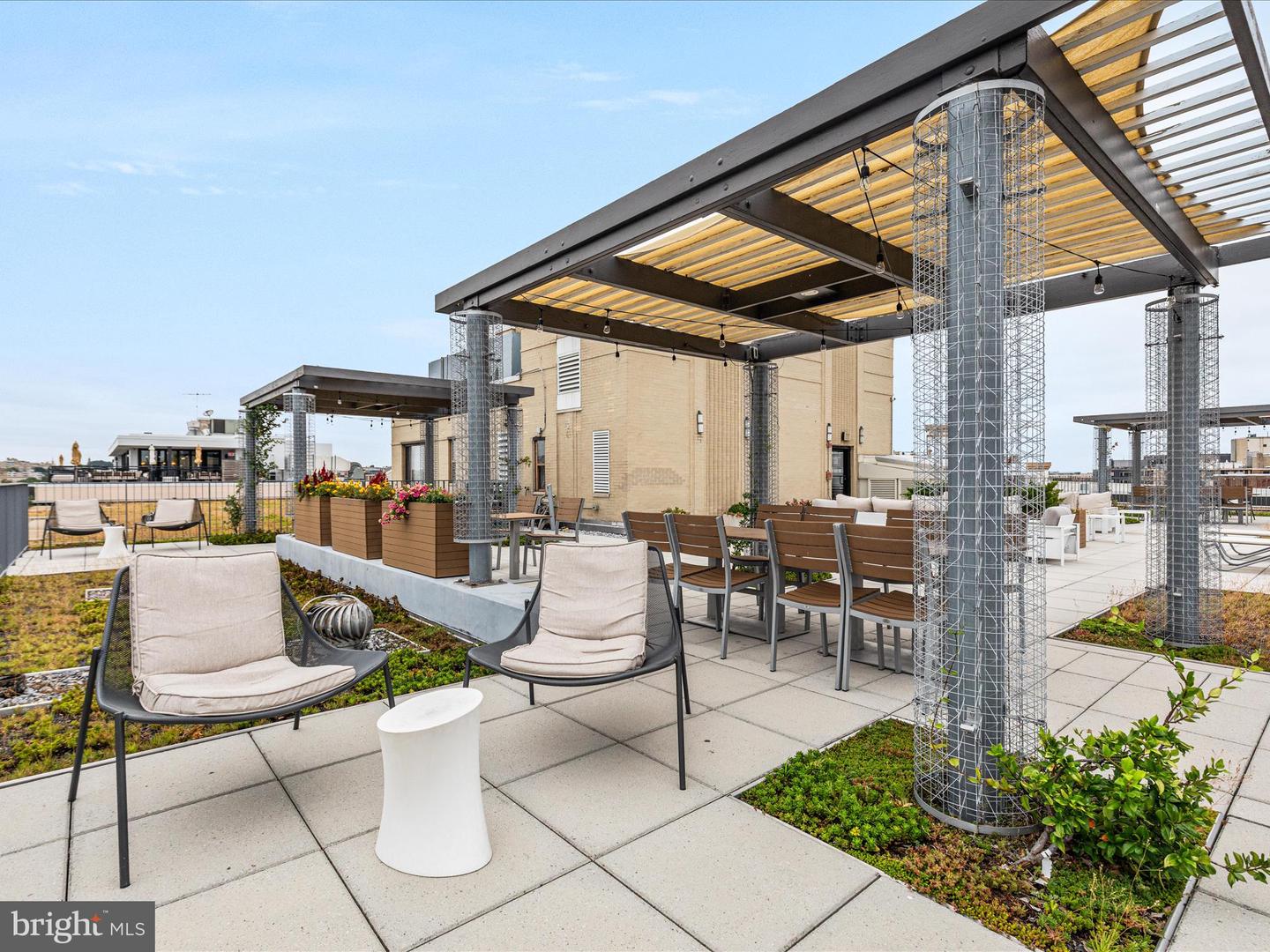 1 SCOTT CIR NW #3, WASHINGTON, District Of Columbia 20036, 1 Bedroom Bedrooms, ,1 BathroomBathrooms,Residential,For sale,1 SCOTT CIR NW #3,DCDC2216106 MLS # DCDC2216106