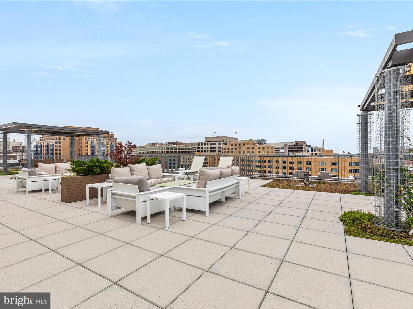 1 SCOTT CIR NW #3, WASHINGTON, District Of Columbia 20036, 1 Bedroom Bedrooms, ,1 BathroomBathrooms,Residential,For sale,1 SCOTT CIR NW #3,DCDC2216106 MLS # DCDC2216106