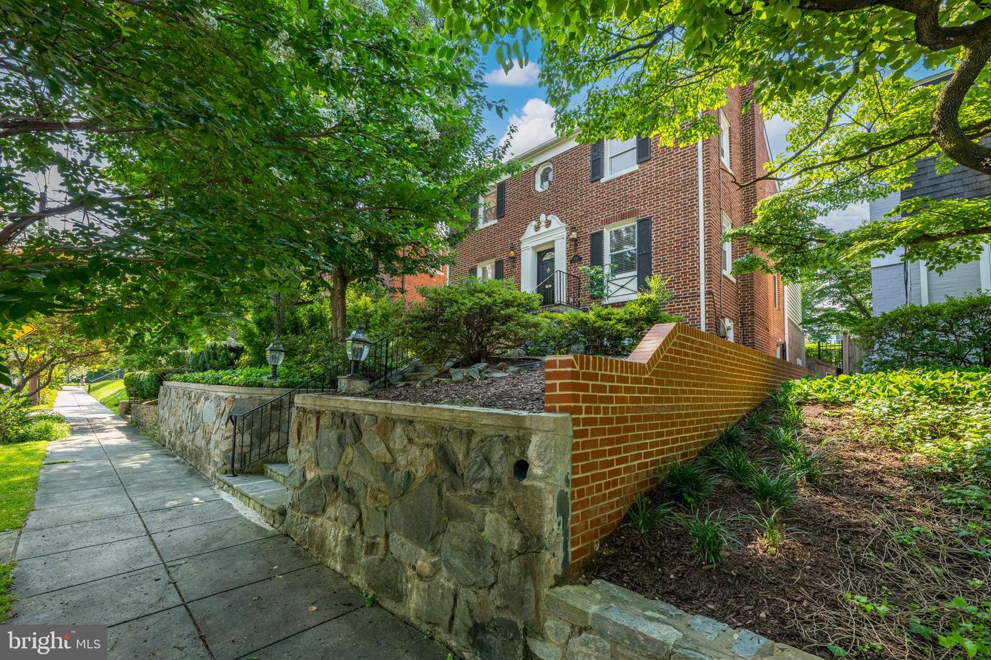 4714 UPTON ST NW, WASHINGTON, District Of Columbia 20016, 5 Bedrooms Bedrooms, ,5 BathroomsBathrooms,Residential,For sale,4714 UPTON ST NW,DCDC2216118 MLS # DCDC2216118