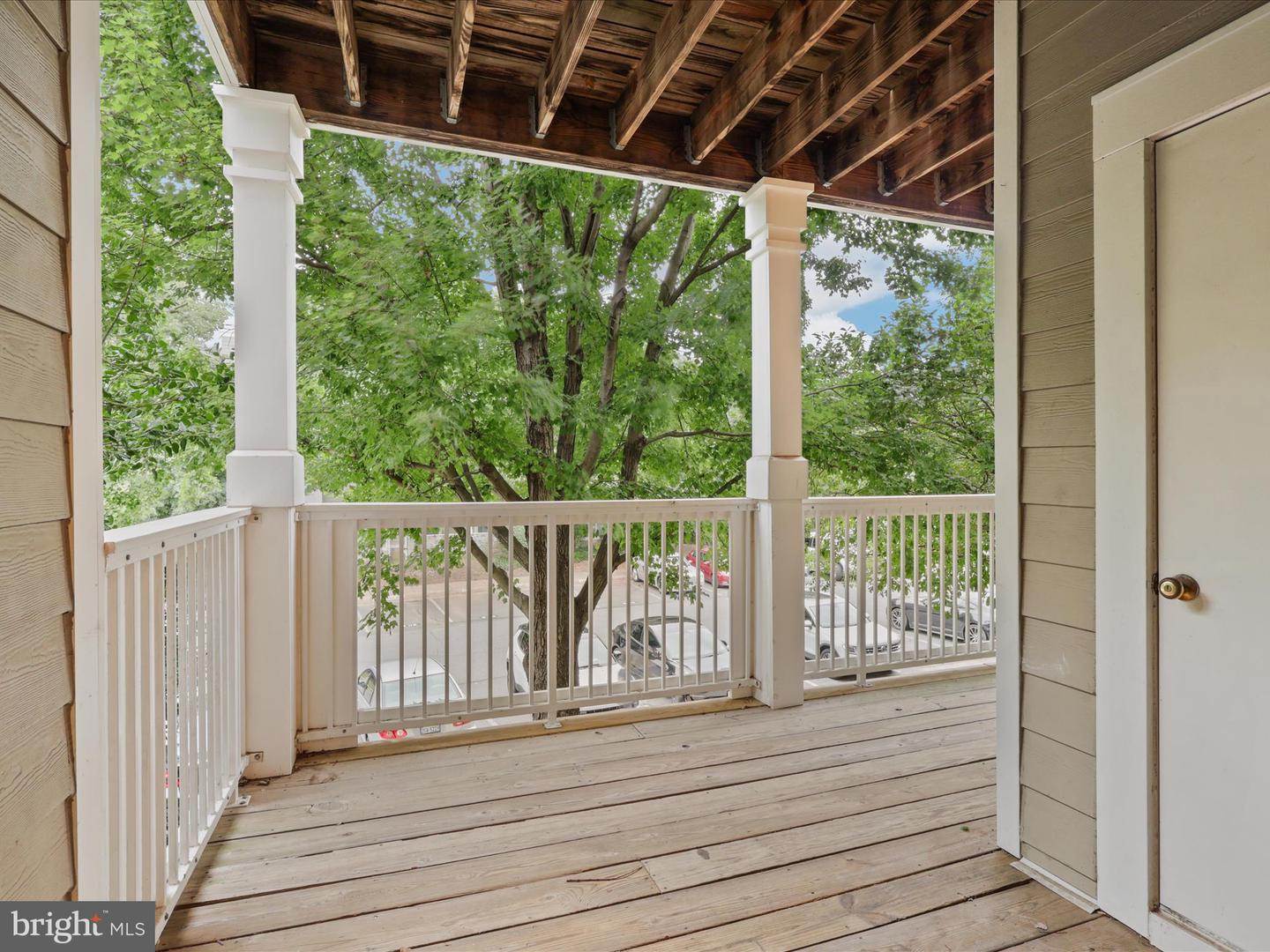 1712 LAKE SHORE CREST DR #26, RESTON, Virginia 20190, 2 Bedrooms Bedrooms, 8 Rooms Rooms,2 BathroomsBathrooms,Residential,For sale,1712 LAKE SHORE CREST DR #26,VAFX2262528 MLS # VAFX2262528
