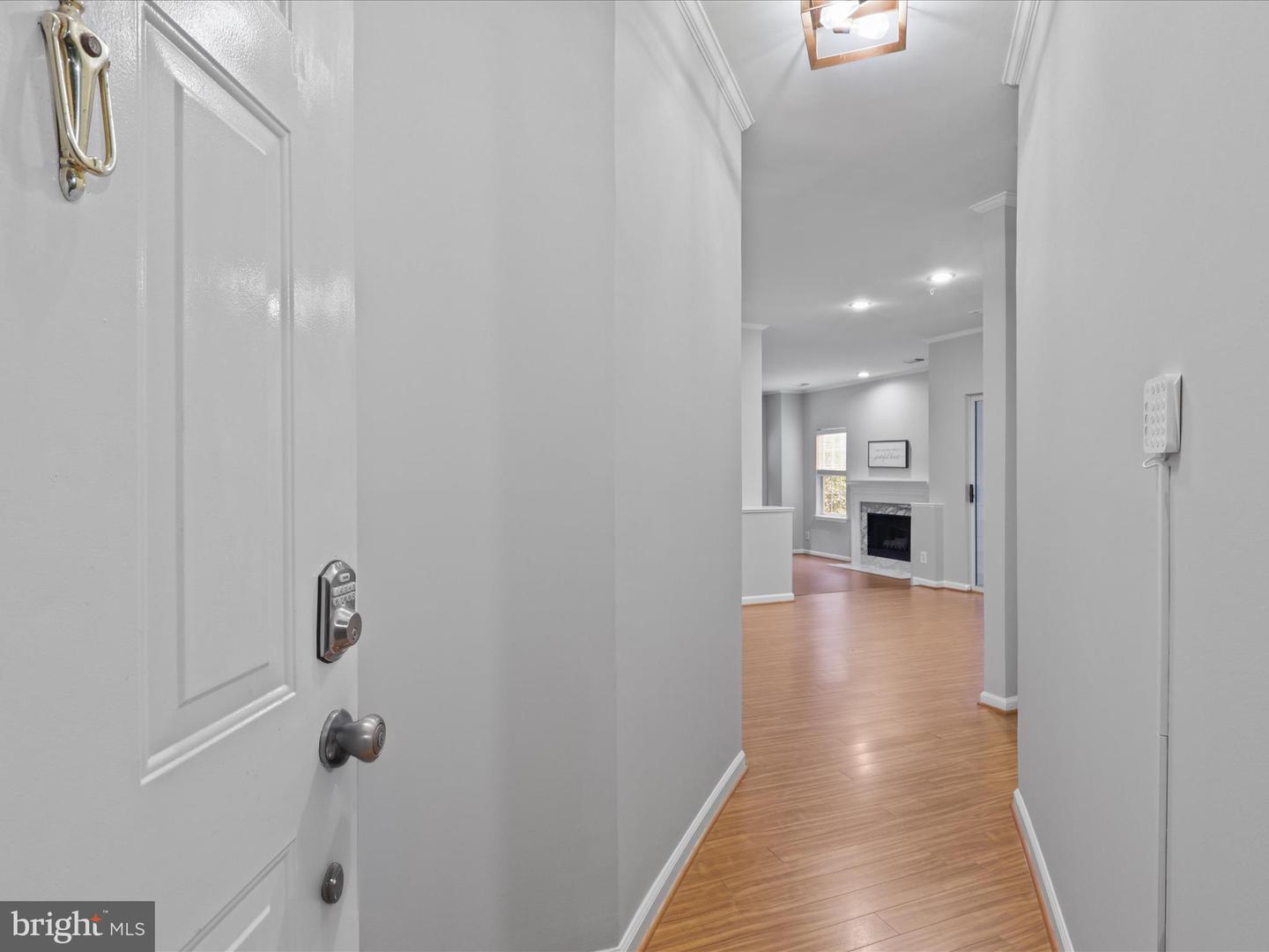1712 LAKE SHORE CREST DR #26, RESTON, Virginia 20190, 2 Bedrooms Bedrooms, 8 Rooms Rooms,2 BathroomsBathrooms,Residential,For sale,1712 LAKE SHORE CREST DR #26,VAFX2262528 MLS # VAFX2262528