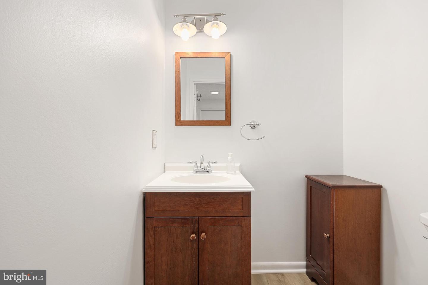 12154 CAPTIVA CT, RESTON, Virginia 20191, 2 Bedrooms Bedrooms, ,1 BathroomBathrooms,Residential,For sale,12154 CAPTIVA CT,VAFX2262576 MLS # VAFX2262576