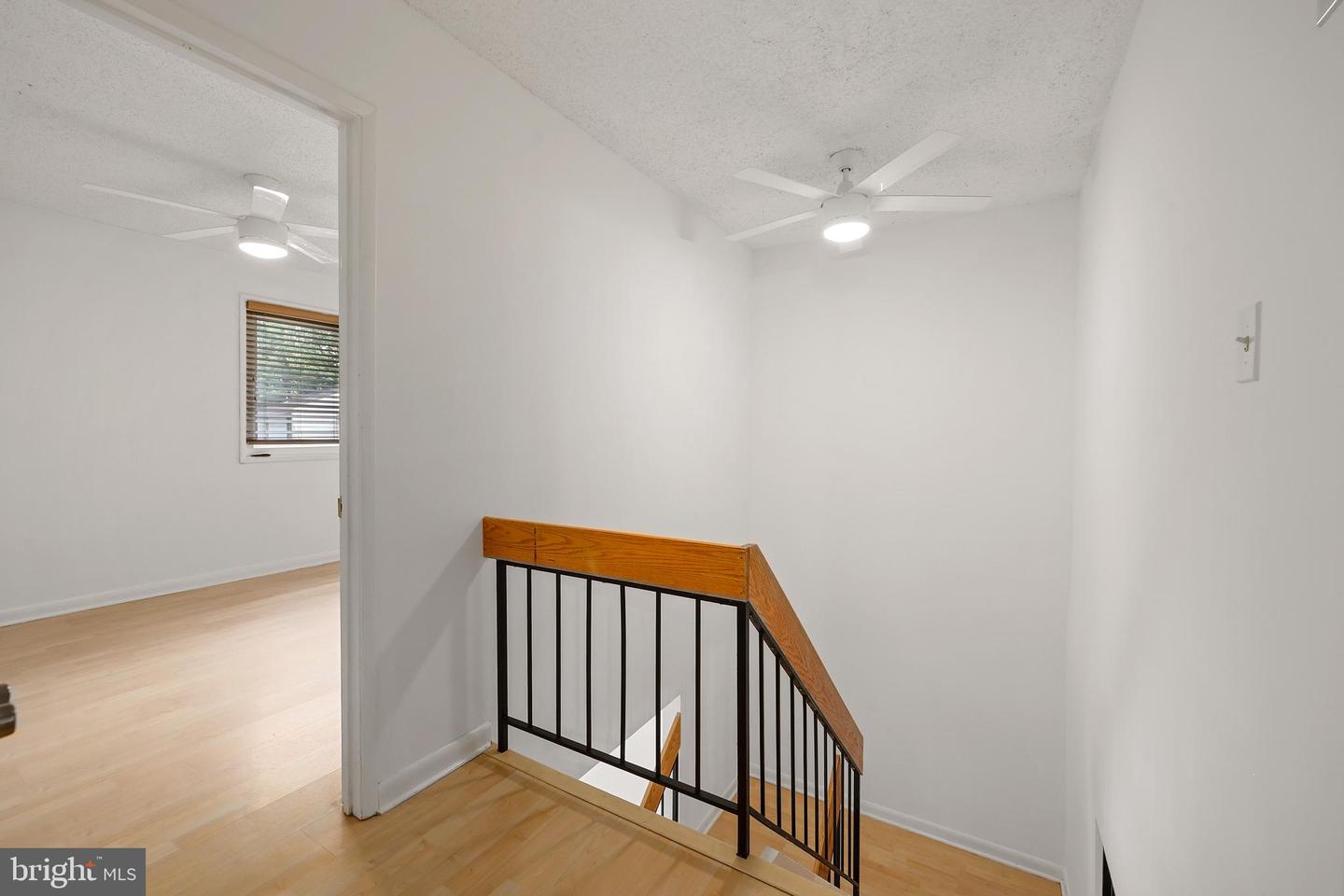 12154 CAPTIVA CT, RESTON, Virginia 20191, 2 Bedrooms Bedrooms, ,1 BathroomBathrooms,Residential,For sale,12154 CAPTIVA CT,VAFX2262576 MLS # VAFX2262576