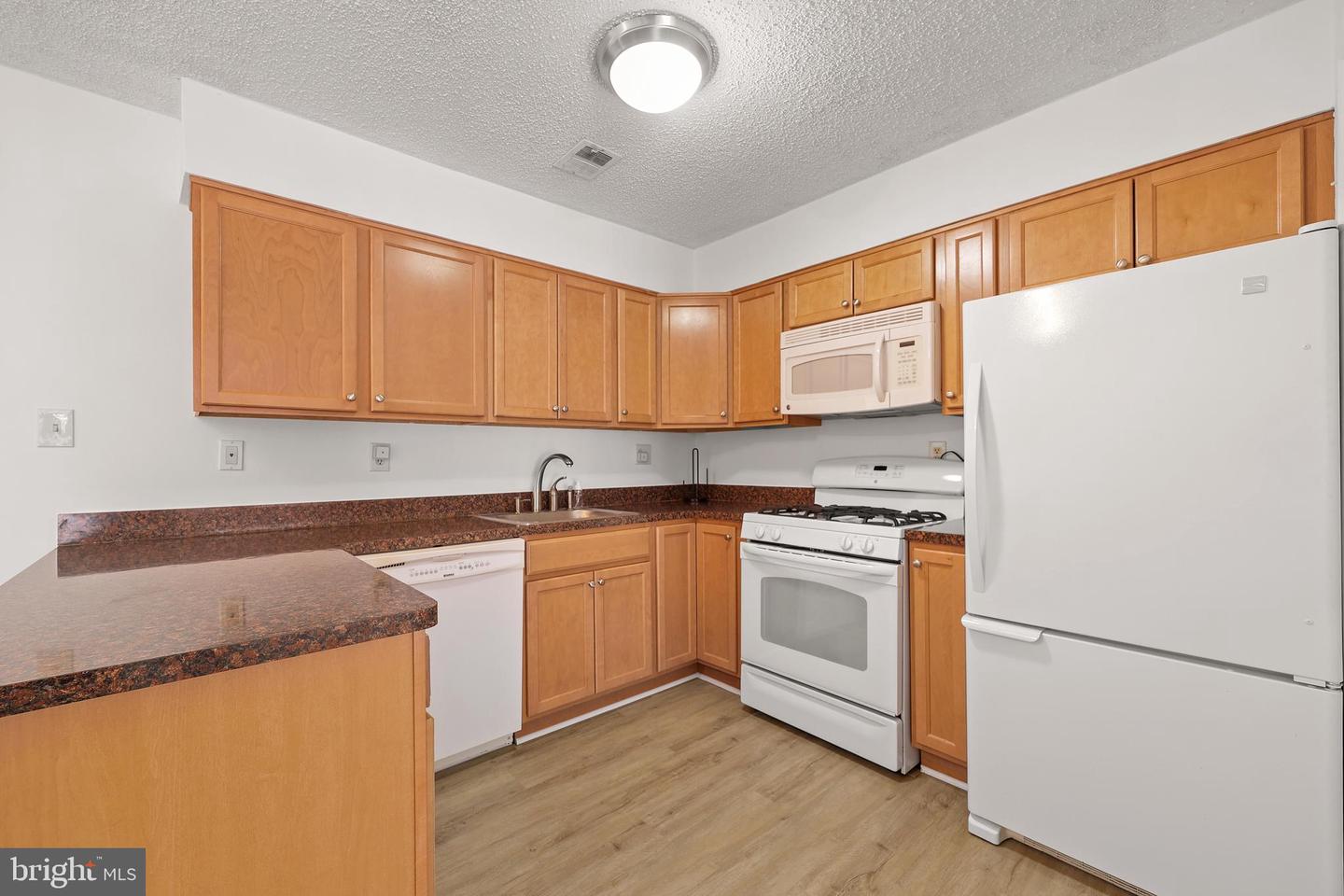 12154 CAPTIVA CT, RESTON, Virginia 20191, 2 Bedrooms Bedrooms, ,1 BathroomBathrooms,Residential,For sale,12154 CAPTIVA CT,VAFX2262576 MLS # VAFX2262576