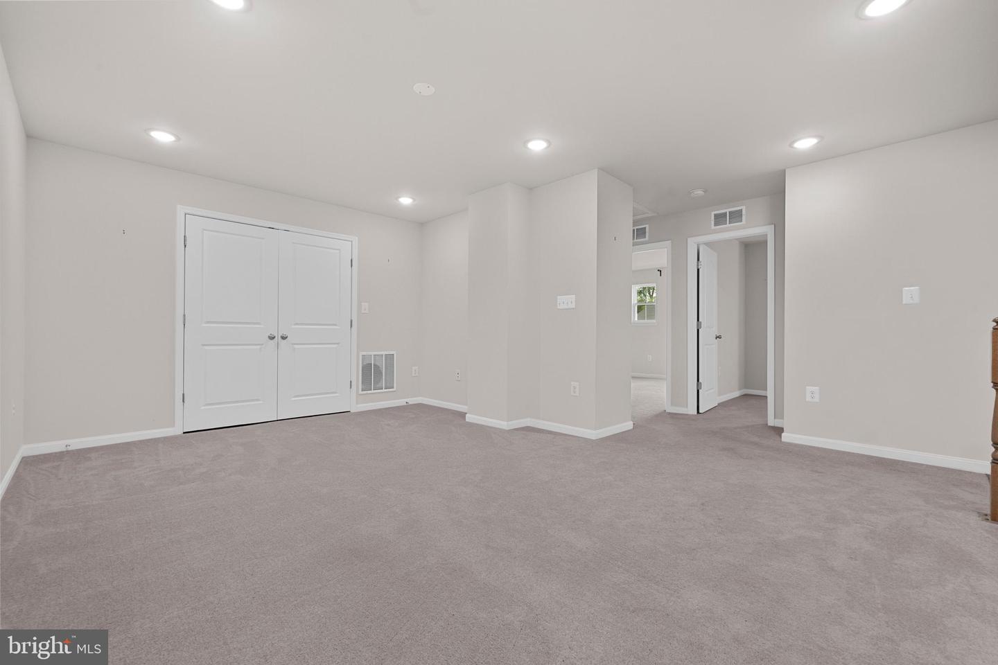 14035 MADRONA LN, WOODBRIDGE, Virginia 22193, 3 Bedrooms Bedrooms, ,2 BathroomsBathrooms,Residential,For sale,14035 MADRONA LN,VAPW2102166 MLS # VAPW2102166