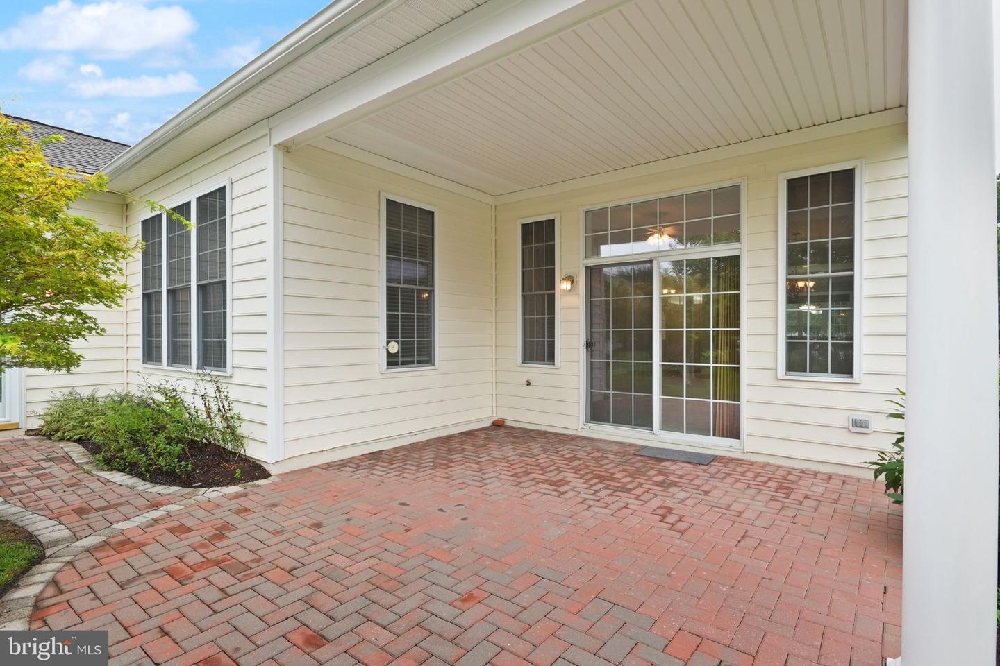 15532 FASSELS CT, HAYMARKET, Virginia 20169, 2 Bedrooms Bedrooms, ,2 BathroomsBathrooms,Residential,For sale,15532 FASSELS CT,VAPW2102172 MLS # VAPW2102172