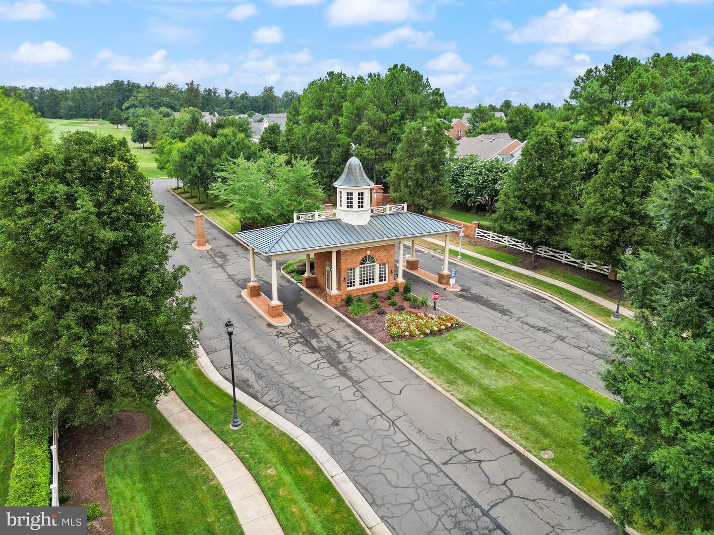 15532 FASSELS CT, HAYMARKET, Virginia 20169, 2 Bedrooms Bedrooms, ,2 BathroomsBathrooms,Residential,For sale,15532 FASSELS CT,VAPW2102172 MLS # VAPW2102172