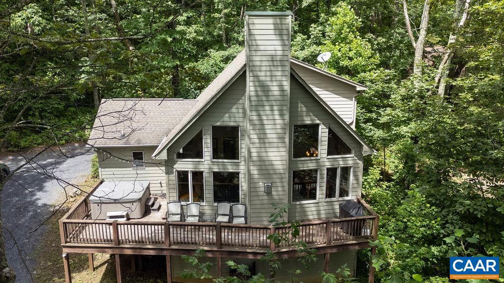 122 WHITE OAK LN, WINTERGREEN RESORT, Virginia 22967, 3 Bedrooms Bedrooms, ,2 BathroomsBathrooms,Residential,For sale,122 WHITE OAK LN,668099 MLS # 668099