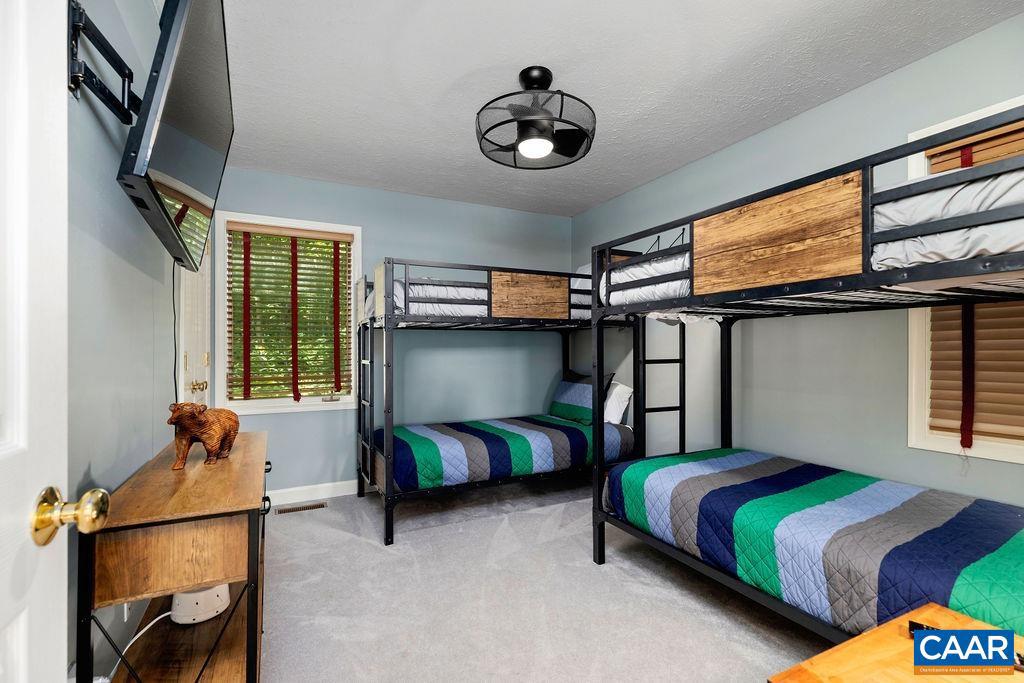 122 WHITE OAK LN, WINTERGREEN RESORT, Virginia 22967, 3 Bedrooms Bedrooms, ,2 BathroomsBathrooms,Residential,For sale,122 WHITE OAK LN,668099 MLS # 668099