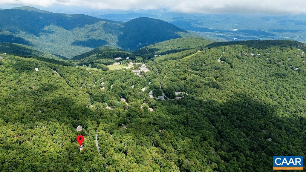 122 WHITE OAK LN, WINTERGREEN RESORT, Virginia 22967, 3 Bedrooms Bedrooms, ,2 BathroomsBathrooms,Residential,For sale,122 WHITE OAK LN,668099 MLS # 668099