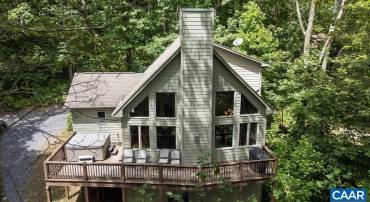 122 WHITE OAK LN, WINTERGREEN RESORT, Virginia 22967, 3 Bedrooms Bedrooms, ,2 BathroomsBathrooms,Residential,For sale,122 WHITE OAK LN,668099 MLS # 668099