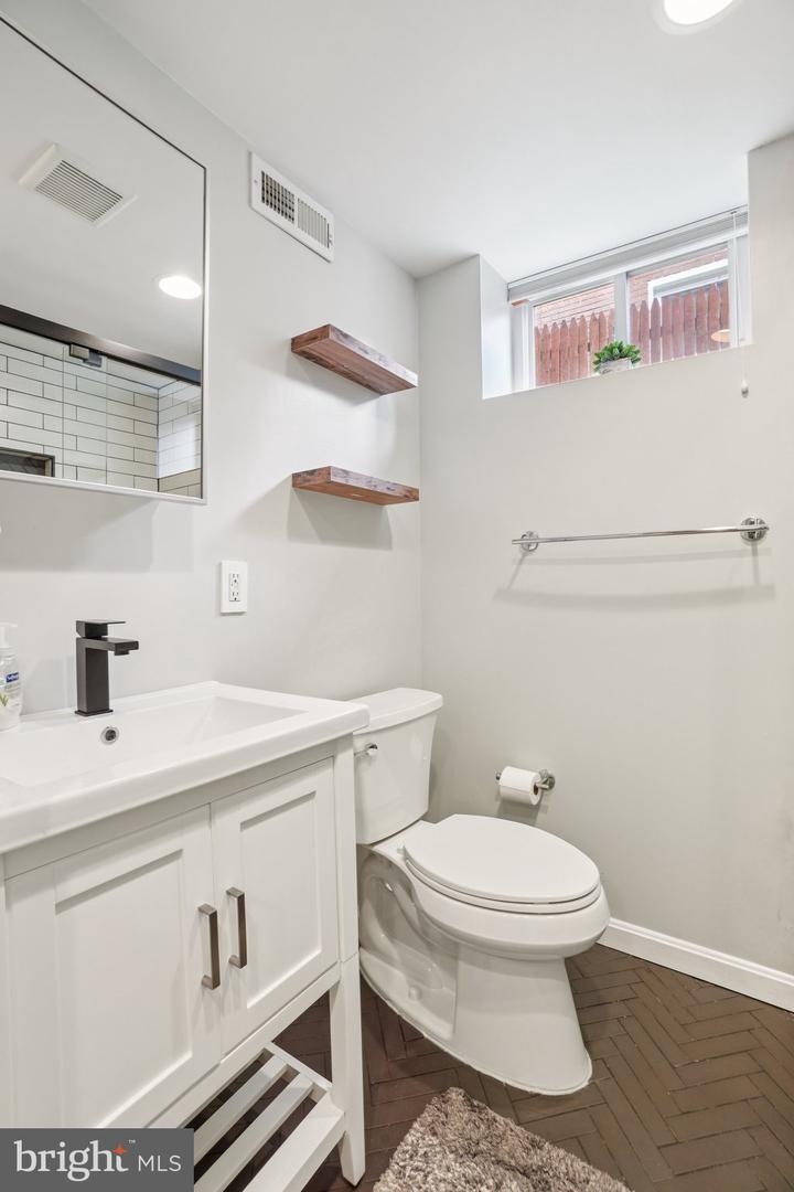 6332 NORTH CAPITOL ST NW, WASHINGTON, District Of Columbia 20011, 3 Bedrooms Bedrooms, ,2 BathroomsBathrooms,Residential,For sale,6332 NORTH CAPITOL ST NW,DCDC2216290 MLS # DCDC2216290