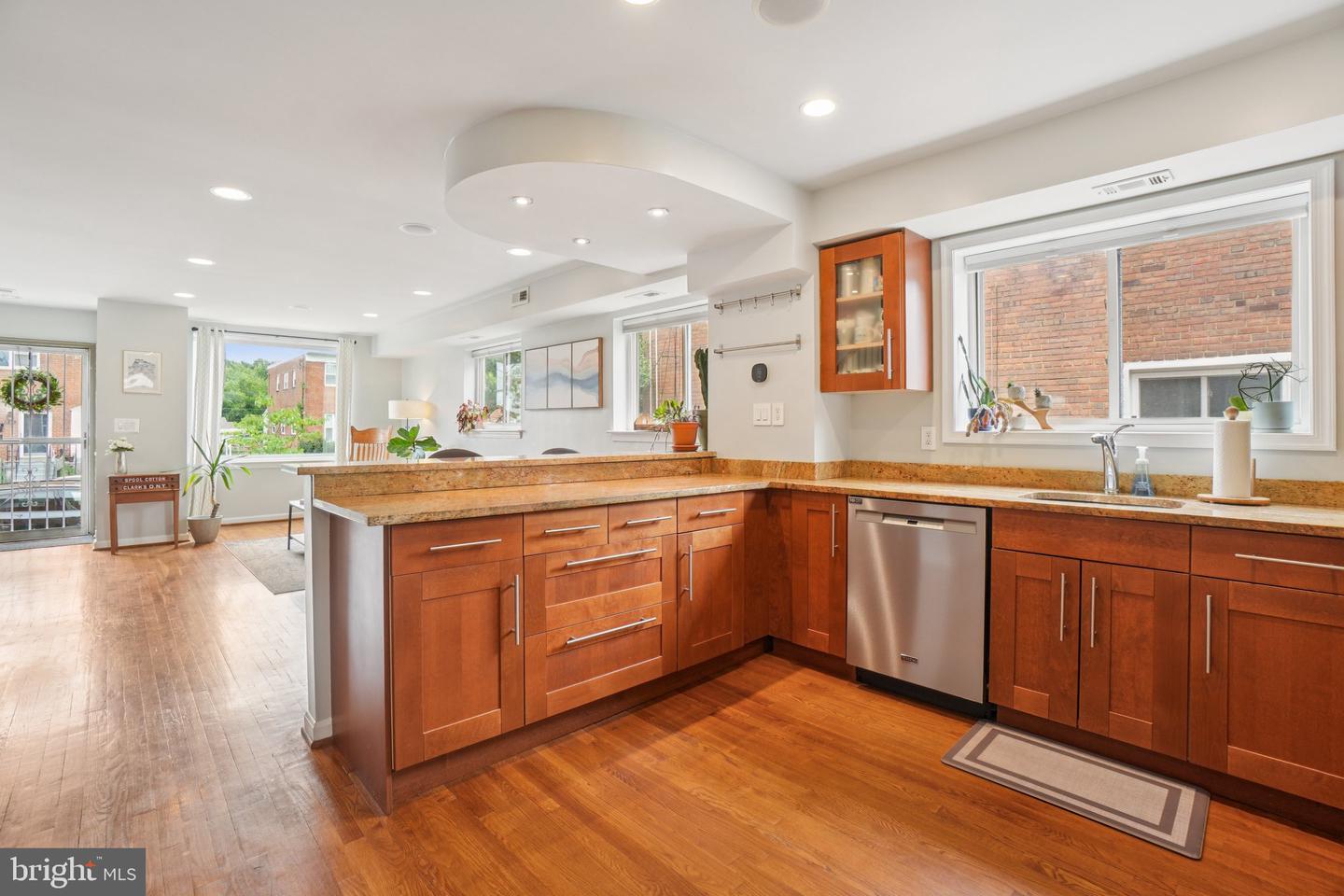 6332 NORTH CAPITOL ST NW, WASHINGTON, District Of Columbia 20011, 3 Bedrooms Bedrooms, ,2 BathroomsBathrooms,Residential,For sale,6332 NORTH CAPITOL ST NW,DCDC2216290 MLS # DCDC2216290