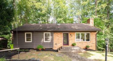 1021 GLENDALE RD, CHARLOTTESVILLE, Virginia 22901, 4 Bedrooms Bedrooms, ,3 BathroomsBathrooms,Residential,For sale,1021 GLENDALE RD,668080 MLS # 668080