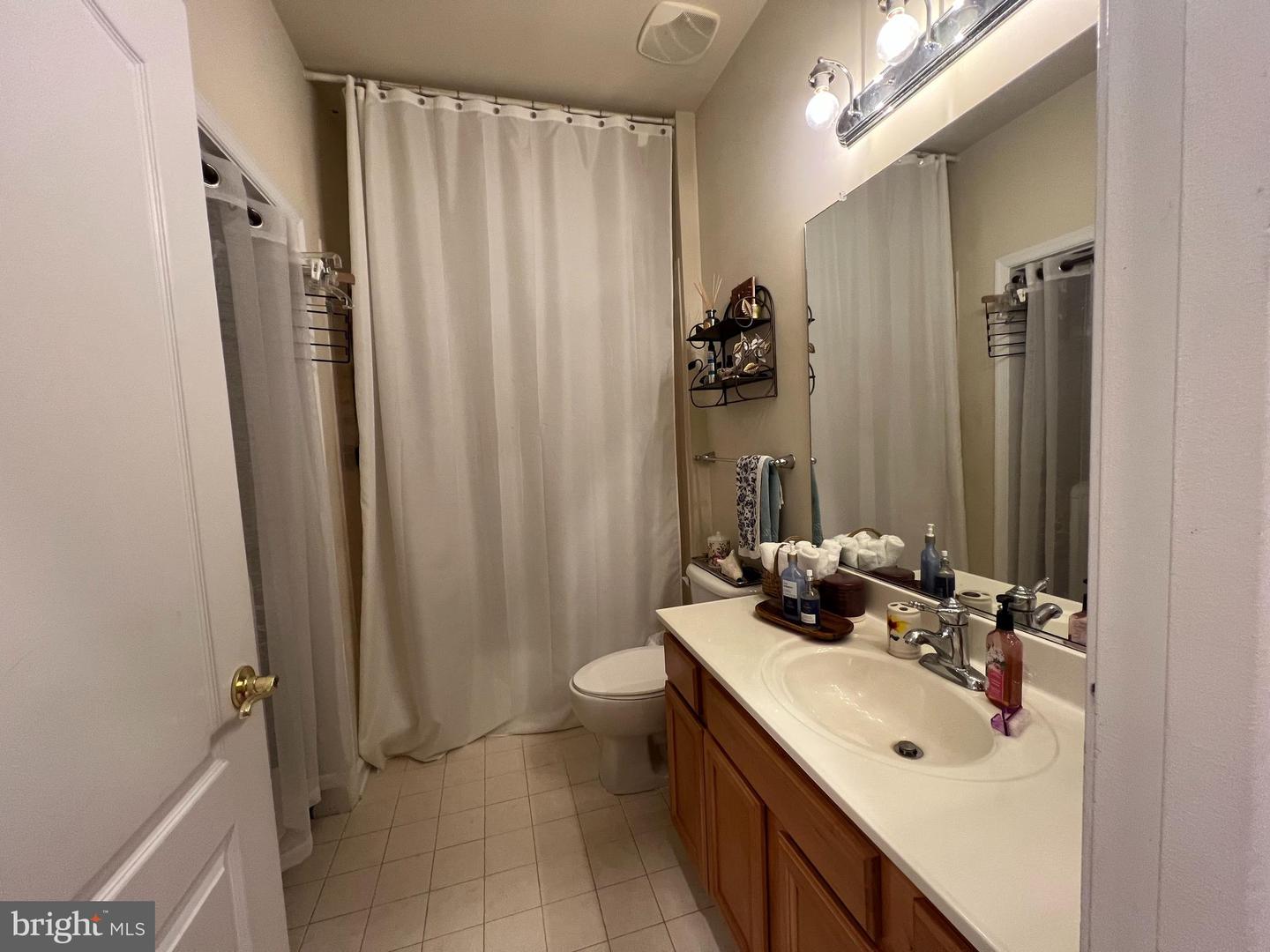 7039 LITTLE THAMES DR, GAINESVILLE, Virginia 20155, 3 Bedrooms Bedrooms, ,2 BathroomsBathrooms,Residential,For sale,7039 LITTLE THAMES DR,VAPW2102190 MLS # VAPW2102190