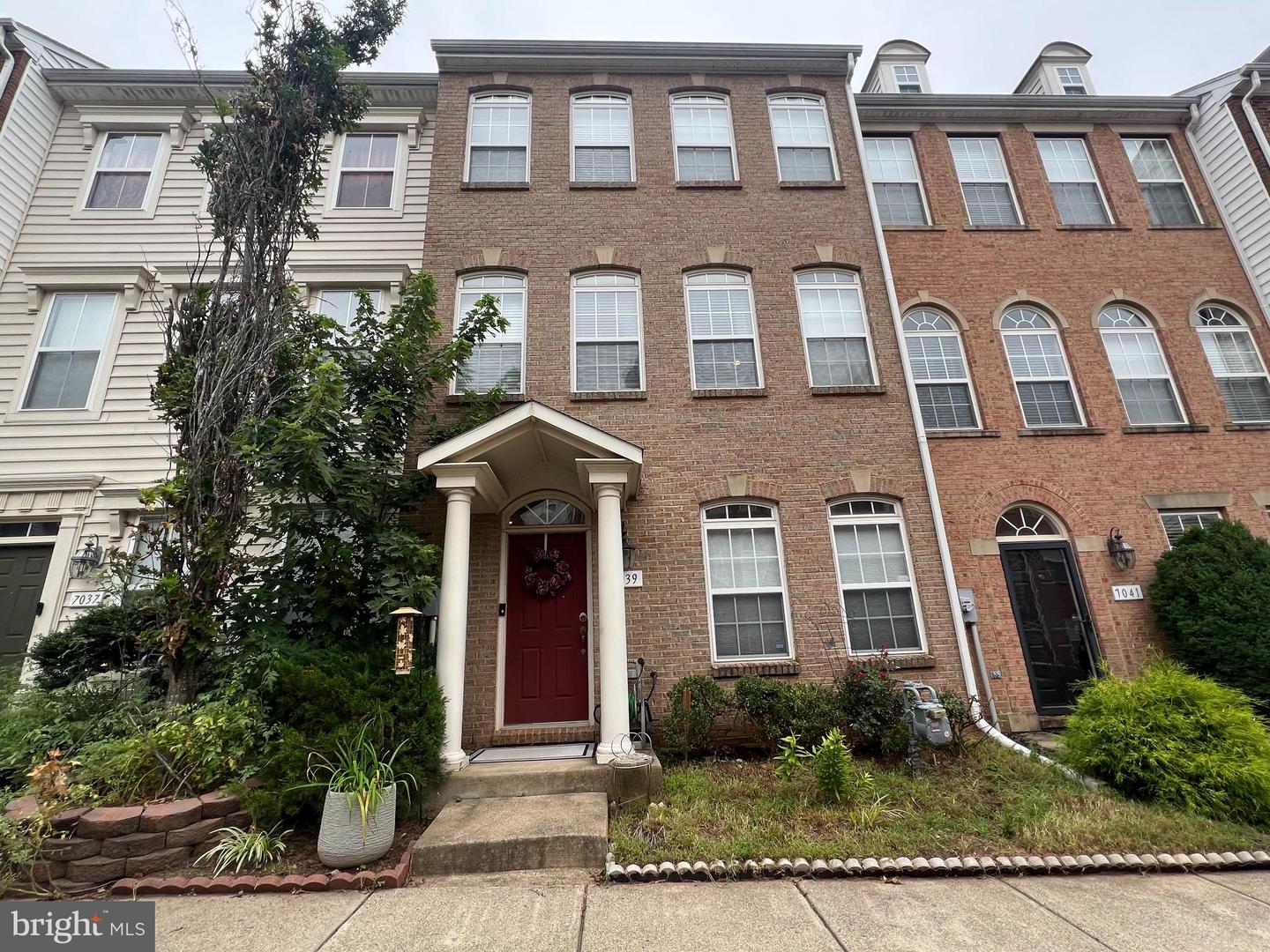 7039 LITTLE THAMES DR, GAINESVILLE, Virginia 20155, 3 Bedrooms Bedrooms, ,2 BathroomsBathrooms,Residential,For sale,7039 LITTLE THAMES DR,VAPW2102190 MLS # VAPW2102190