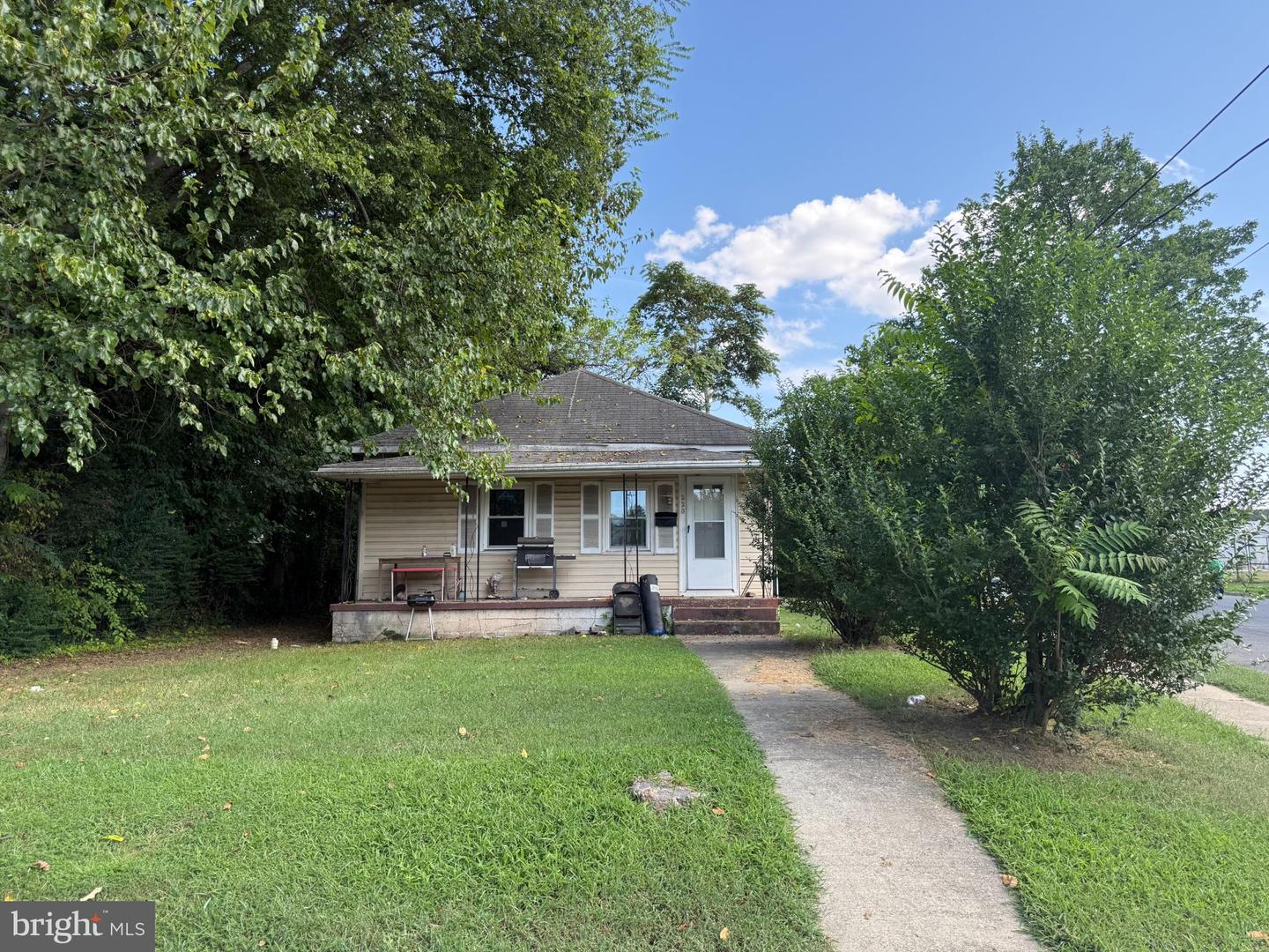 220 HOWISON AVE, FREDERICKSBURG, Virginia 22401, 3 Bedrooms Bedrooms, ,1 BathroomBathrooms,Residential,For sale,220 HOWISON AVE,VAFB2008824 MLS # VAFB2008824