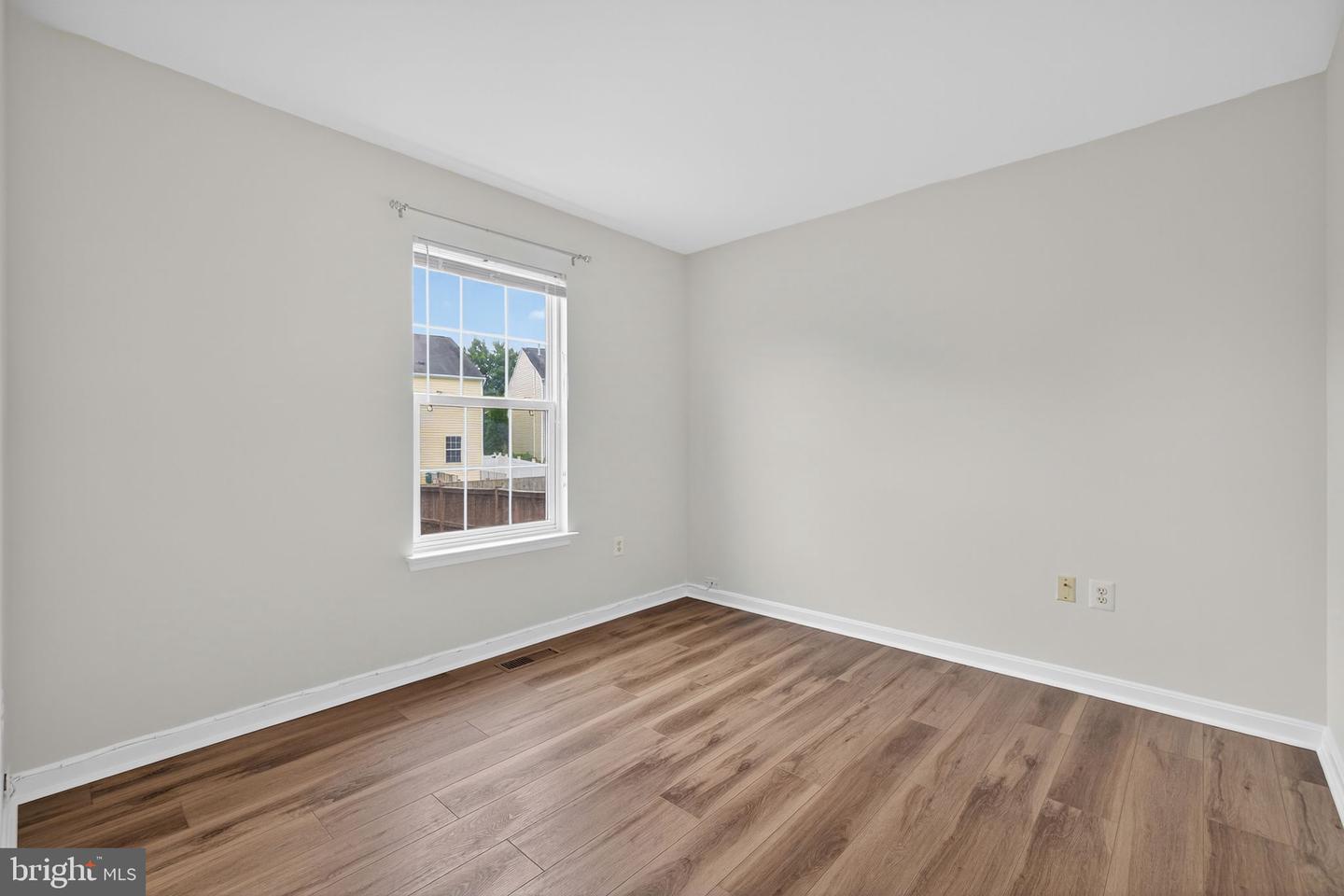 933 LAKEWOOD CIR, CULPEPER, Virginia 22701, 3 Bedrooms Bedrooms, ,2 BathroomsBathrooms,Residential,For sale,933 LAKEWOOD CIR,VACU2011400 MLS # VACU2011400