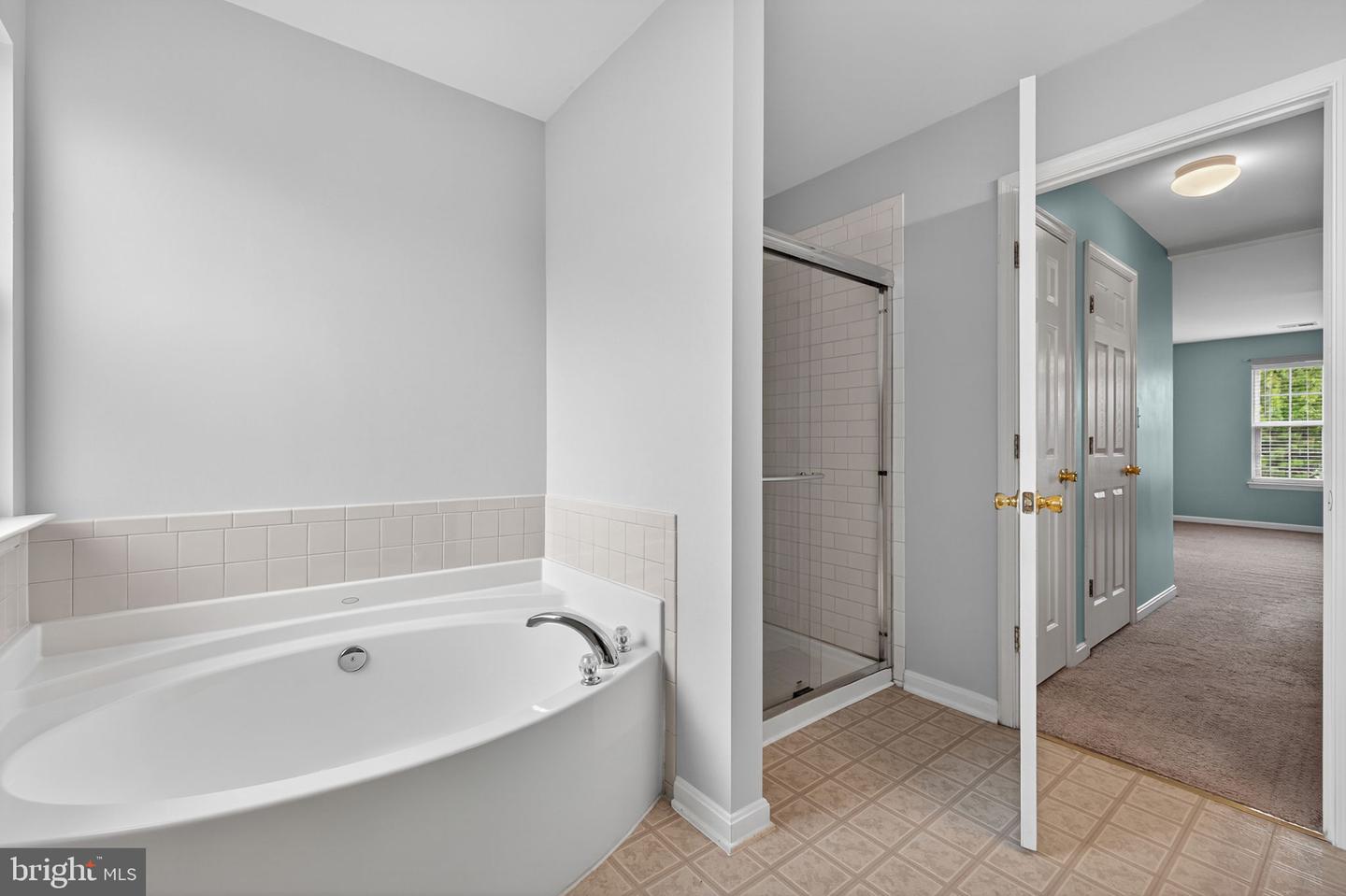 933 LAKEWOOD CIR, CULPEPER, Virginia 22701, 3 Bedrooms Bedrooms, ,2 BathroomsBathrooms,Residential,For sale,933 LAKEWOOD CIR,VACU2011400 MLS # VACU2011400
