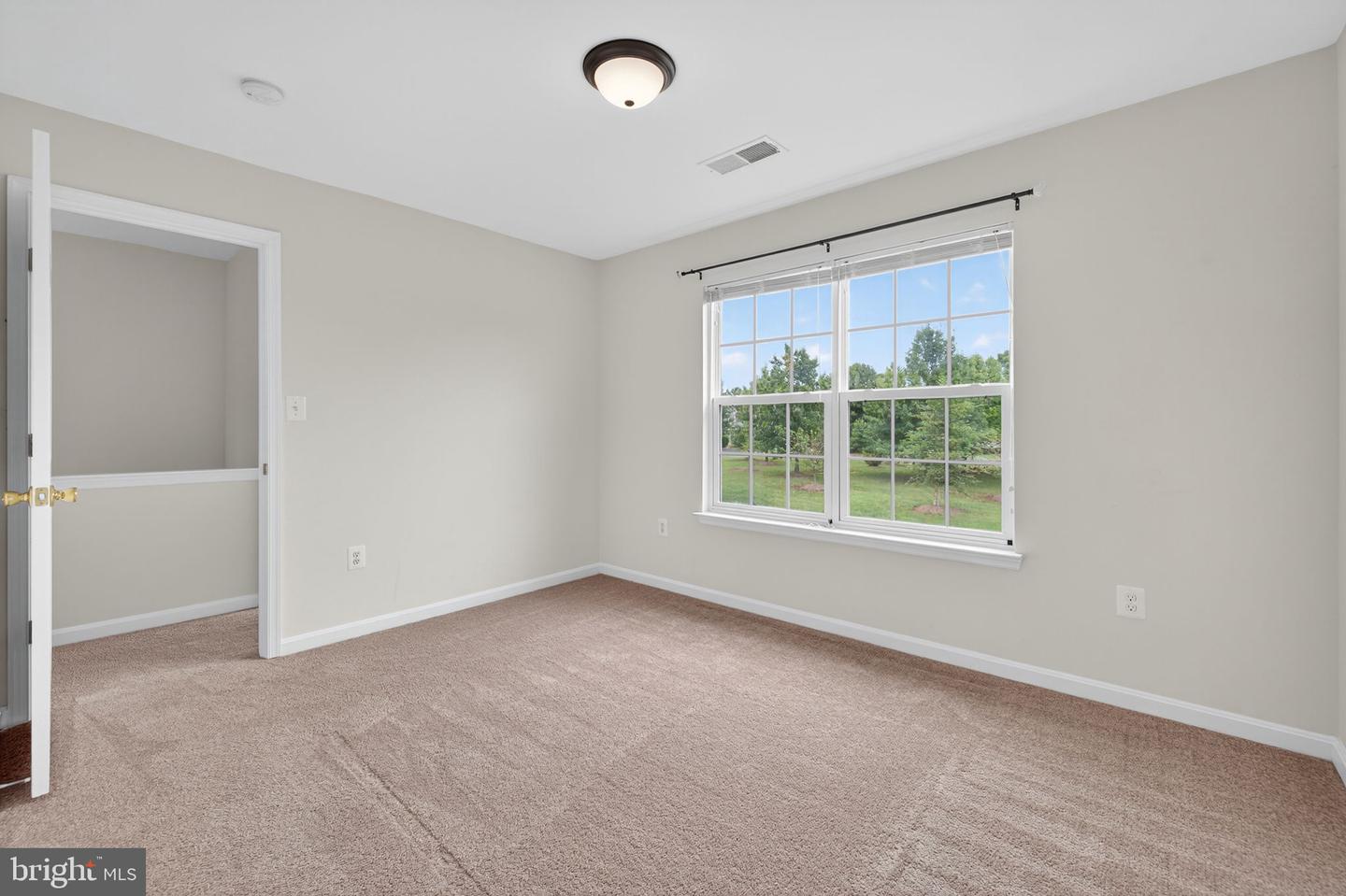 933 LAKEWOOD CIR, CULPEPER, Virginia 22701, 3 Bedrooms Bedrooms, ,2 BathroomsBathrooms,Residential,For sale,933 LAKEWOOD CIR,VACU2011400 MLS # VACU2011400