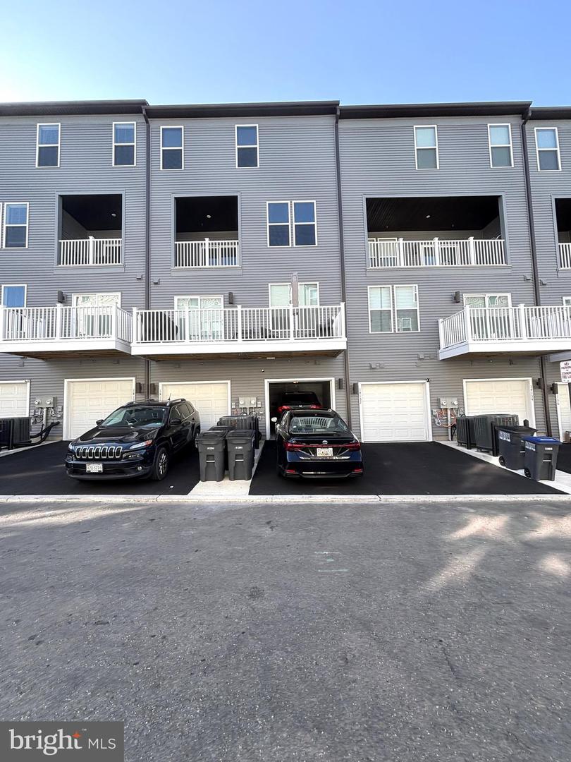 14130 GYPSUM LOOP #72, CHANTILLY, Virginia 20151, 3 Bedrooms Bedrooms, ,2 BathroomsBathrooms,Residential,For sale,14130 GYPSUM LOOP #72,VAFX2262786 MLS # VAFX2262786