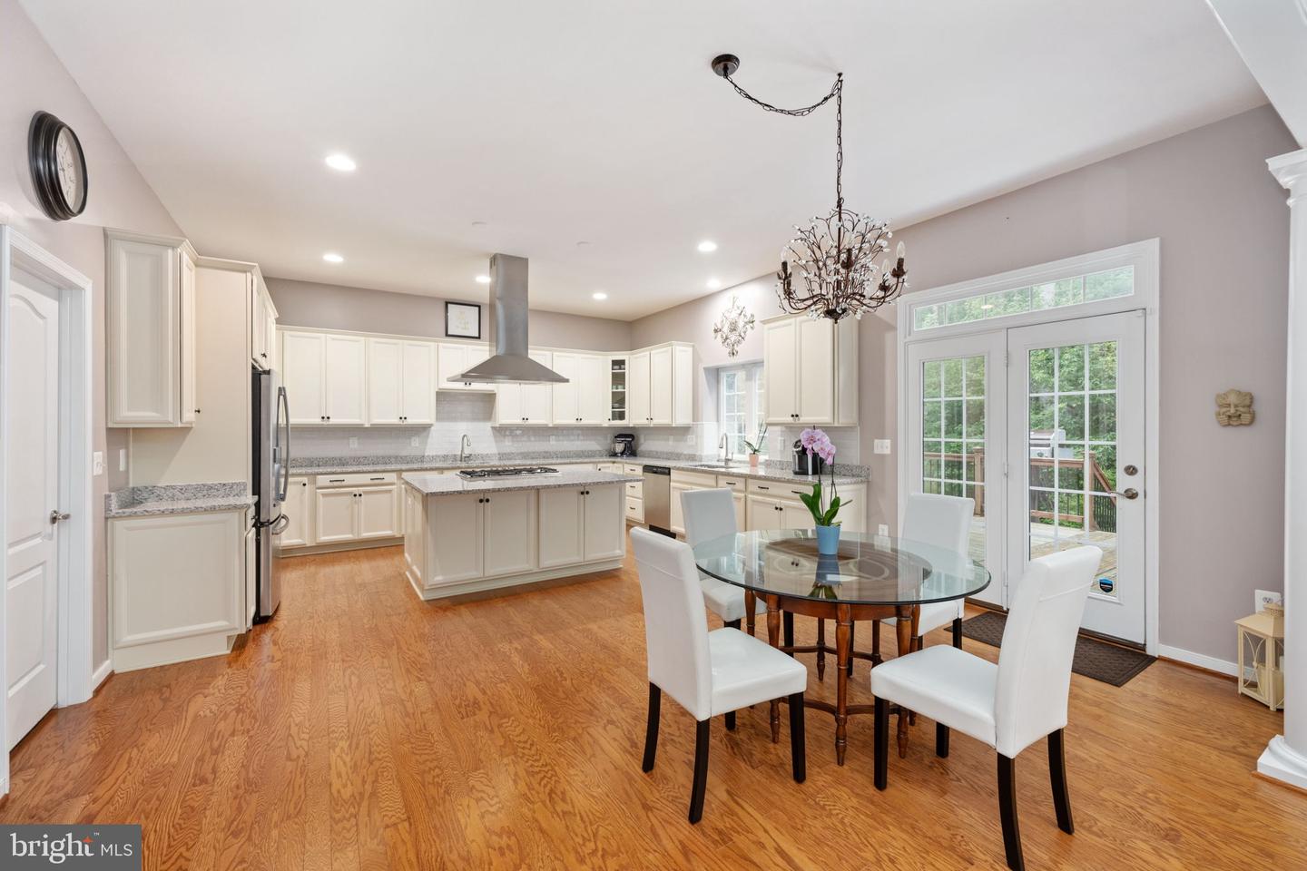 265 POPLAR MANOR AVE, FREDERICKSBURG, Virginia 22406, 4 Bedrooms Bedrooms, ,3 BathroomsBathrooms,Residential,For sale,265 POPLAR MANOR AVE,VAST2042060 MLS # VAST2042060