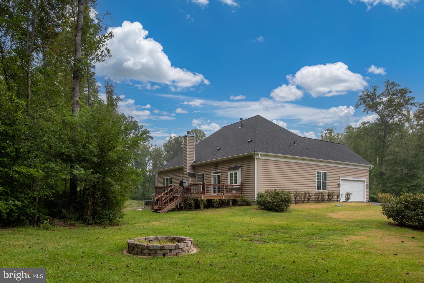265 POPLAR MANOR AVE, FREDERICKSBURG, Virginia 22406, 4 Bedrooms Bedrooms, ,3 BathroomsBathrooms,Residential,For sale,265 POPLAR MANOR AVE,VAST2042060 MLS # VAST2042060