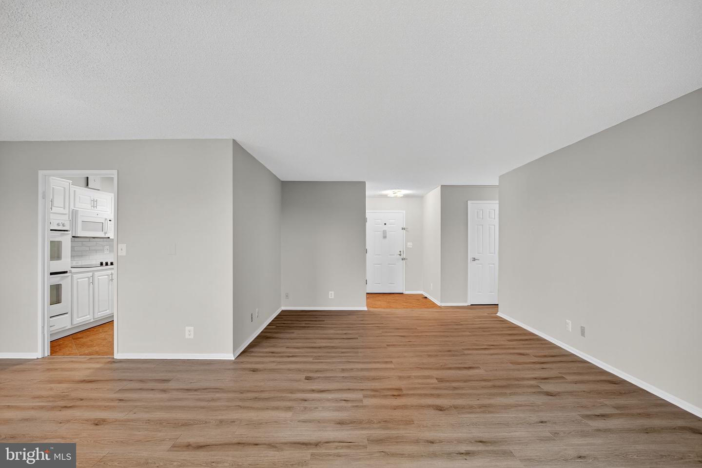 5902 MOUNT EAGLE DR #805, ALEXANDRIA, Virginia 22303, 2 Bedrooms Bedrooms, ,2 BathroomsBathrooms,Residential,For sale,5902 MOUNT EAGLE DR #805,VAFX2262868 MLS # VAFX2262868