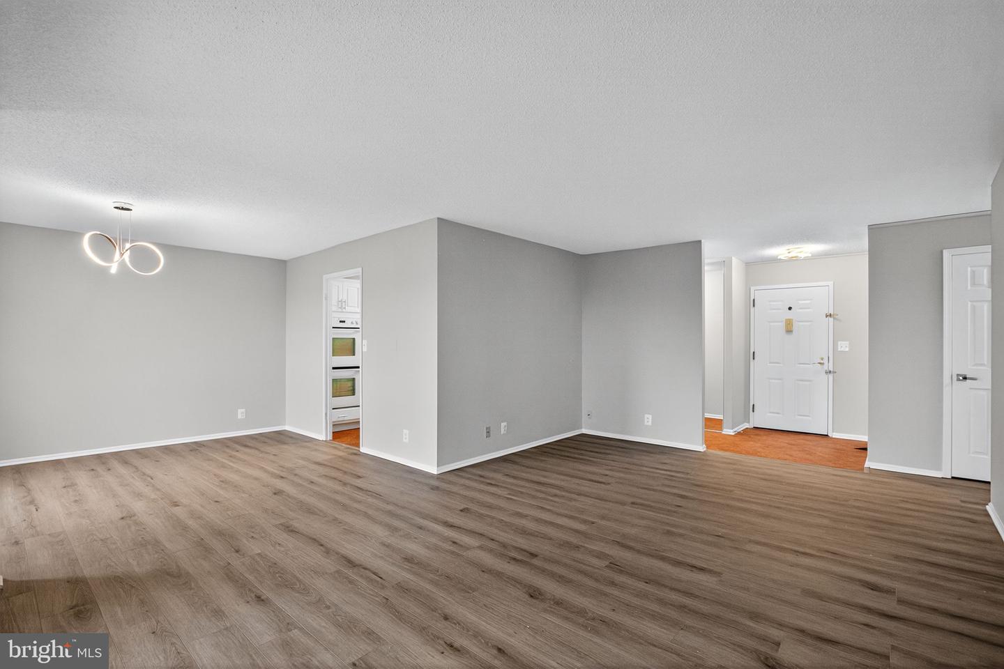 5902 MOUNT EAGLE DR #805, ALEXANDRIA, Virginia 22303, 2 Bedrooms Bedrooms, ,2 BathroomsBathrooms,Residential,For sale,5902 MOUNT EAGLE DR #805,VAFX2262868 MLS # VAFX2262868