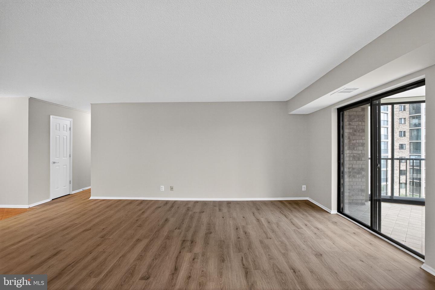 5902 MOUNT EAGLE DR #805, ALEXANDRIA, Virginia 22303, 2 Bedrooms Bedrooms, ,2 BathroomsBathrooms,Residential,For sale,5902 MOUNT EAGLE DR #805,VAFX2262868 MLS # VAFX2262868