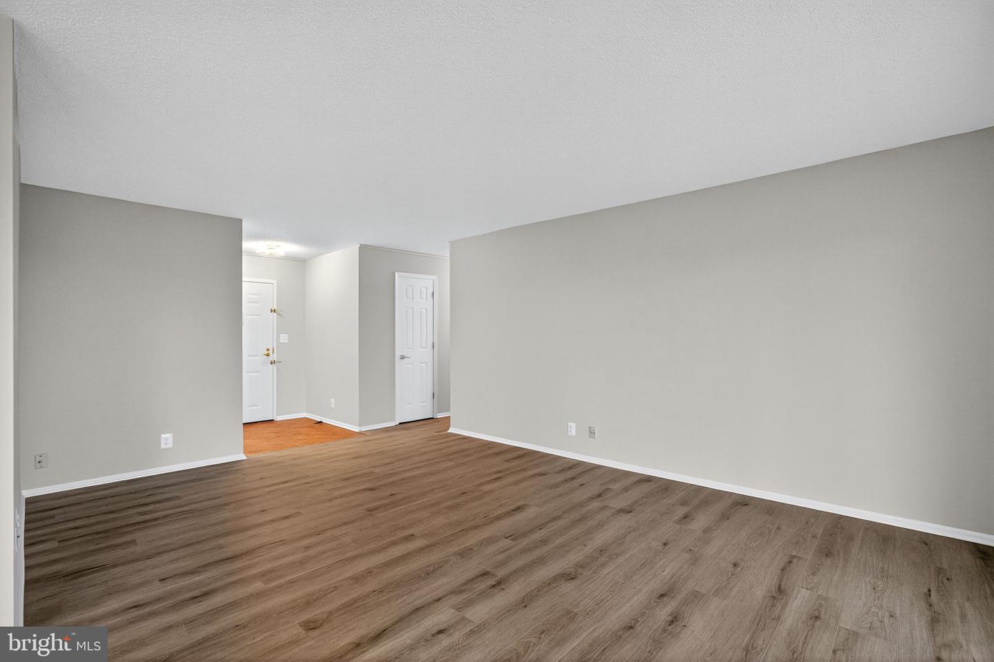 5902 MOUNT EAGLE DR #805, ALEXANDRIA, Virginia 22303, 2 Bedrooms Bedrooms, ,2 BathroomsBathrooms,Residential,For sale,5902 MOUNT EAGLE DR #805,VAFX2262868 MLS # VAFX2262868