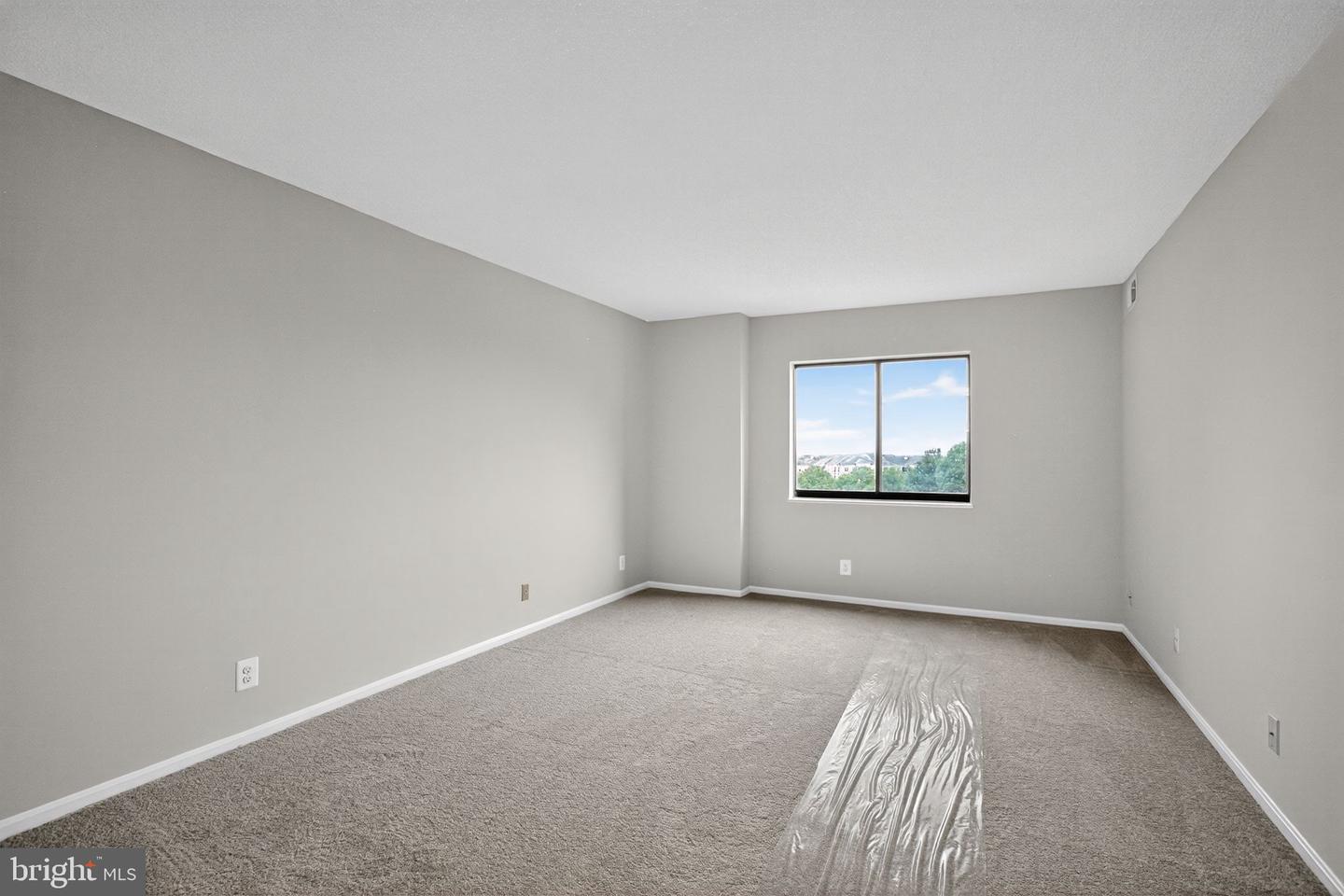 5902 MOUNT EAGLE DR #805, ALEXANDRIA, Virginia 22303, 2 Bedrooms Bedrooms, ,2 BathroomsBathrooms,Residential,For sale,5902 MOUNT EAGLE DR #805,VAFX2262868 MLS # VAFX2262868