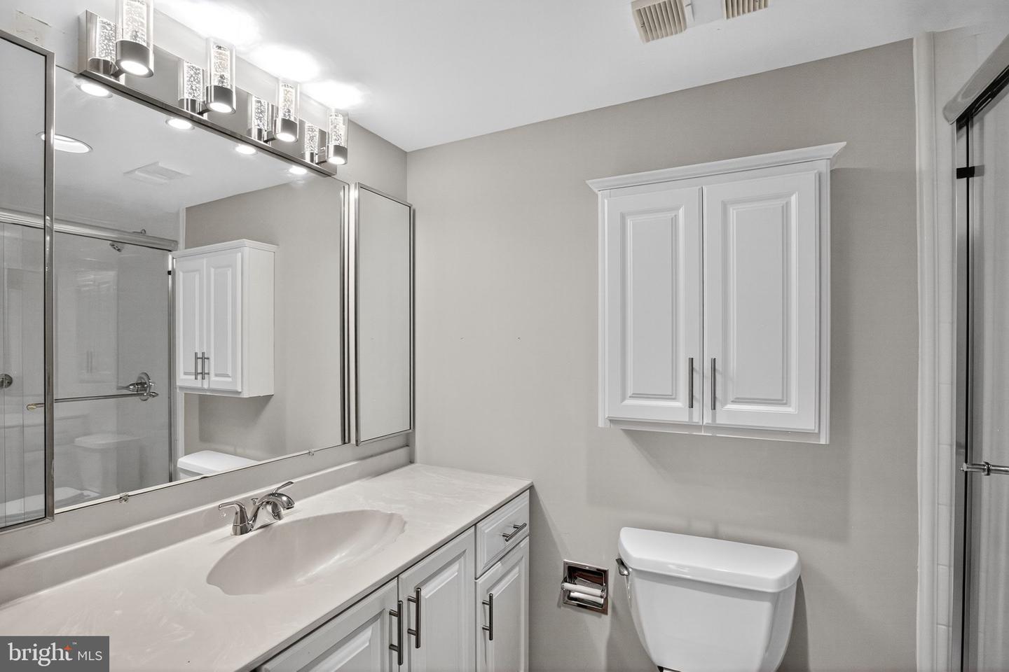 5902 MOUNT EAGLE DR #805, ALEXANDRIA, Virginia 22303, 2 Bedrooms Bedrooms, ,2 BathroomsBathrooms,Residential,For sale,5902 MOUNT EAGLE DR #805,VAFX2262868 MLS # VAFX2262868