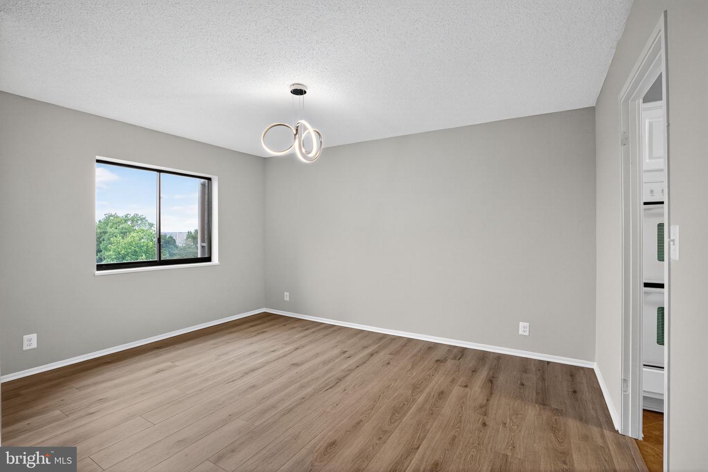 5902 MOUNT EAGLE DR #805, ALEXANDRIA, Virginia 22303, 2 Bedrooms Bedrooms, ,2 BathroomsBathrooms,Residential,For sale,5902 MOUNT EAGLE DR #805,VAFX2262868 MLS # VAFX2262868