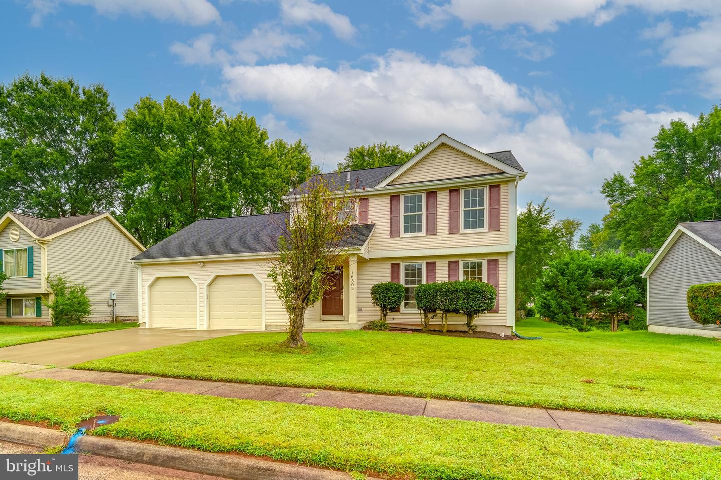 16305 BROMALL CT, CHANTILLY, Virginia 20151, 3 Bedrooms Bedrooms, ,2 BathroomsBathrooms,Residential,For sale,16305 BROMALL CT,VAFX2262794 MLS # VAFX2262794