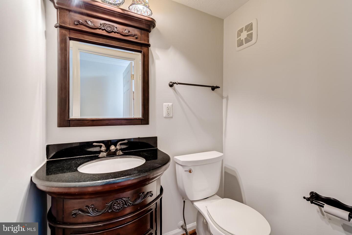 16305 BROMALL CT, CHANTILLY, Virginia 20151, 3 Bedrooms Bedrooms, ,2 BathroomsBathrooms,Residential,For sale,16305 BROMALL CT,VAFX2262794 MLS # VAFX2262794
